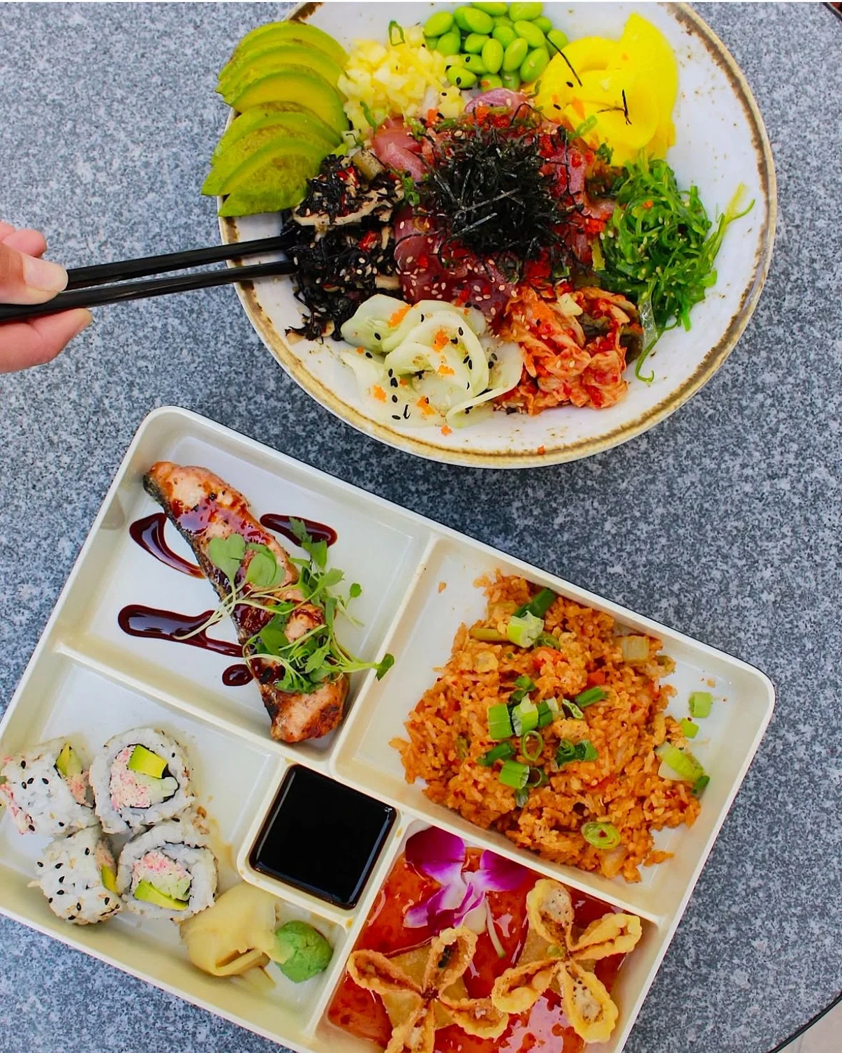 🍱 Midday Magic! Enjoy our Bento Boxes &amp; Bowls for lunch, available from 12pm - 3pm. 🤤

#goodfortunestpete #getlucky