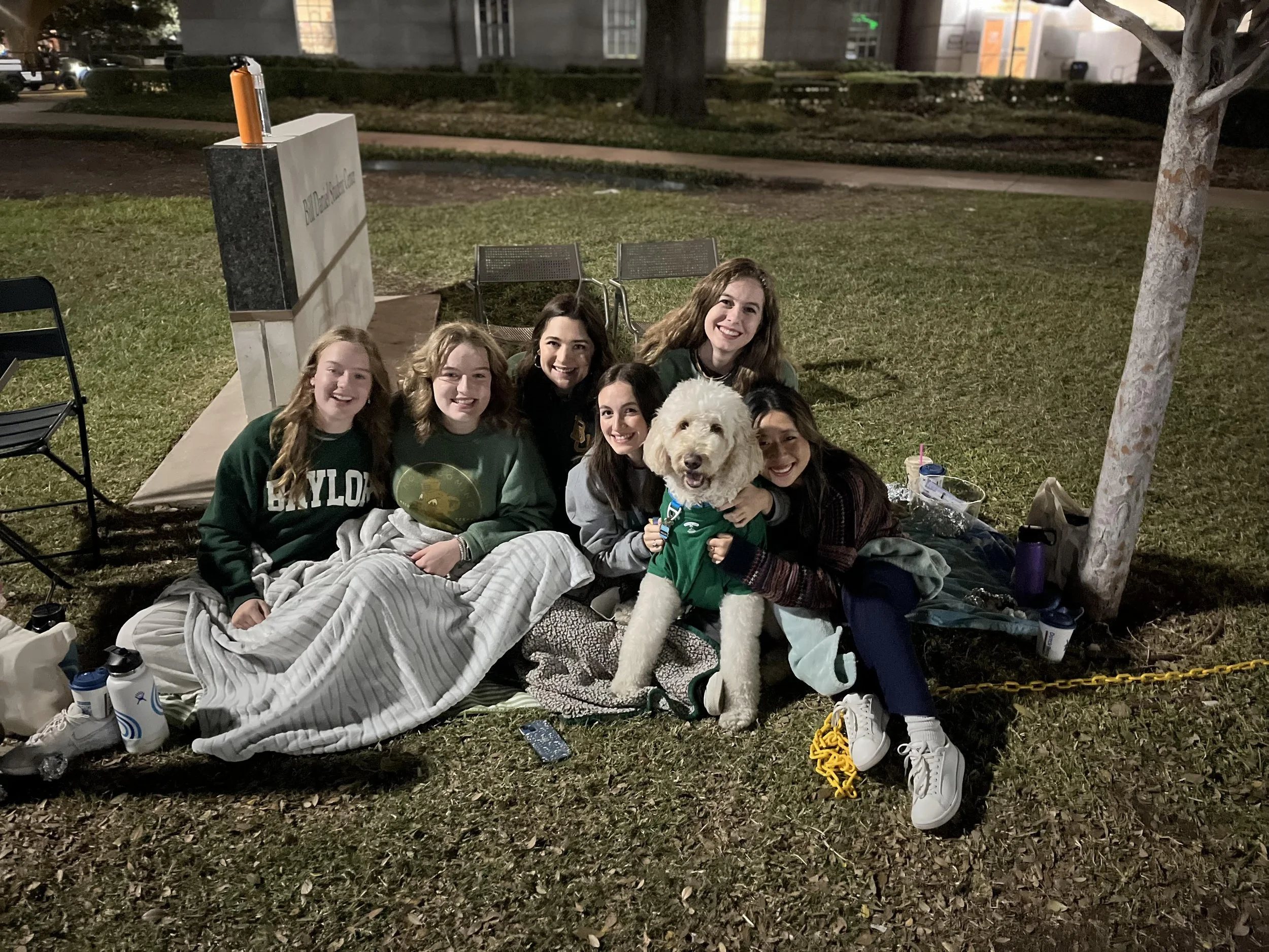 Maz with Baylor girls.jpg
