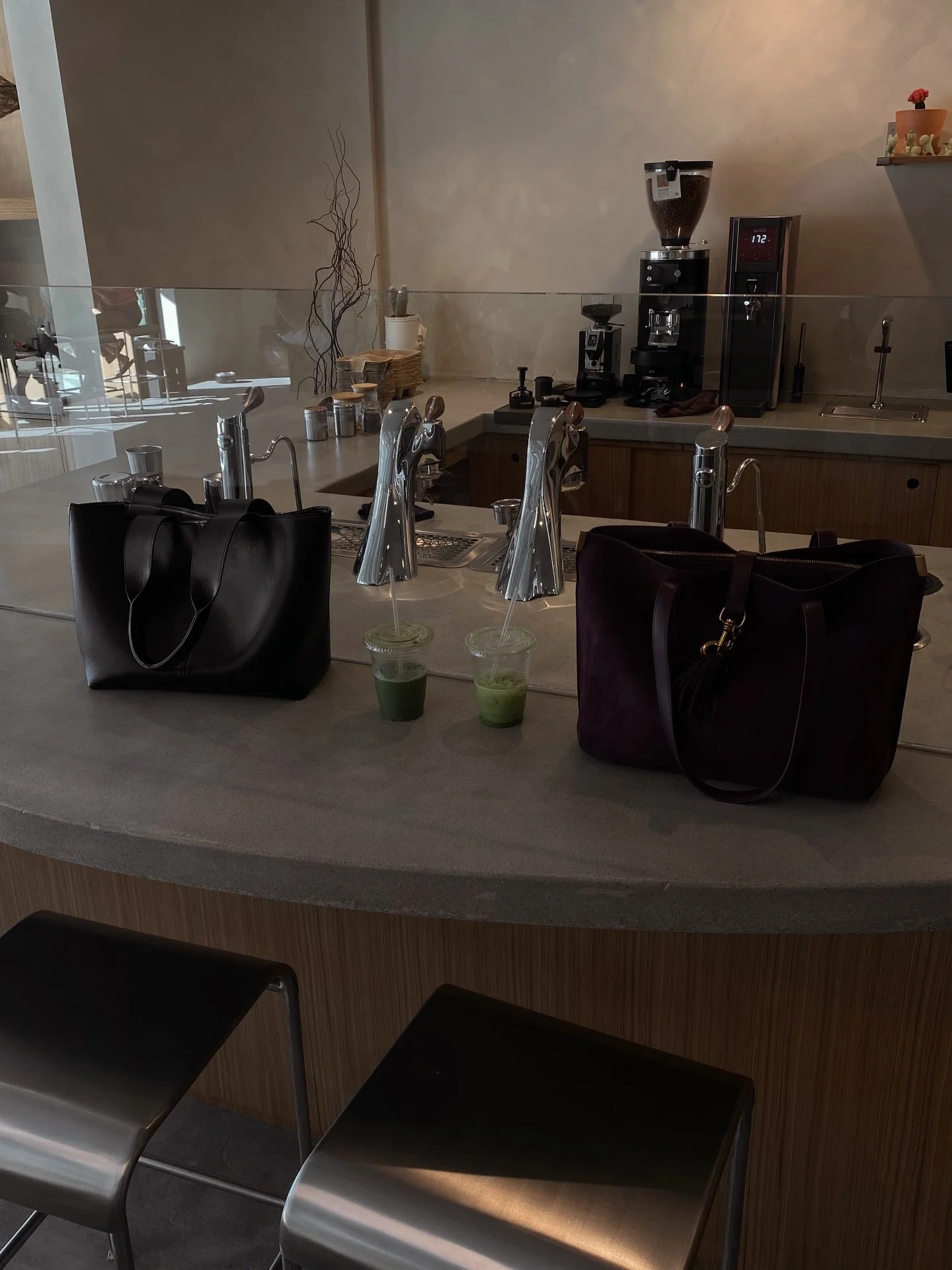 fall in LA + the desert 〰️ 

- idk why I didn&rsquo;t do laser hair removal sooner @juventas_corp + running a sale on lhr rn!
- pretty hair things at the new @sekadosalon_lq with @alyssareyneth 
- Spanish lattes at @urthcaffe 
- late night tunes @ros