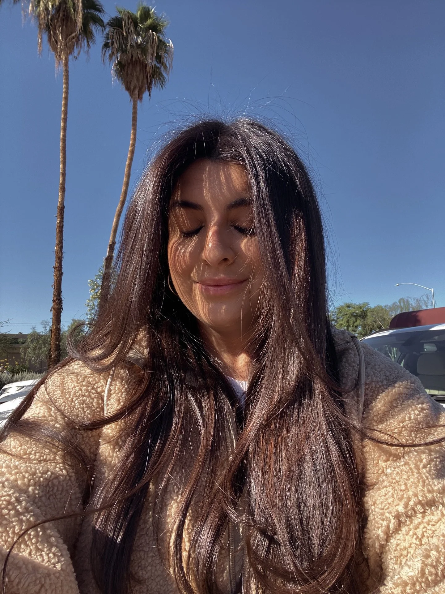 the dez 🌵

- hair by @alyssareyneth 
- ur fave pilates instructor at @arapilates_movement 
- best matcha @buenamatcha 
- best coffee @rutinacoffee