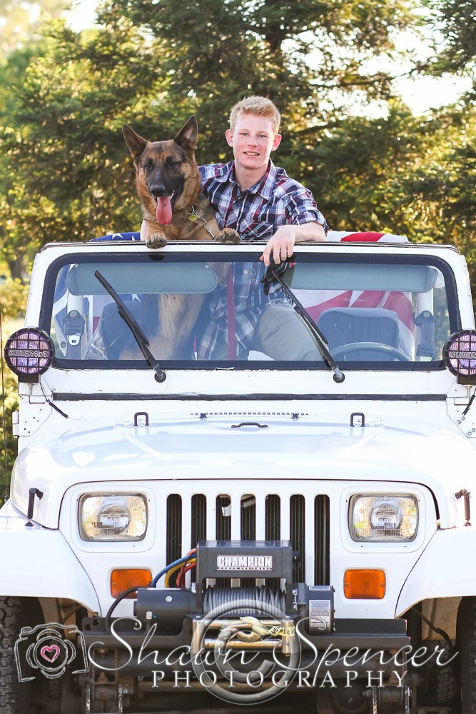 senior-boy-dog-jeep.jpg