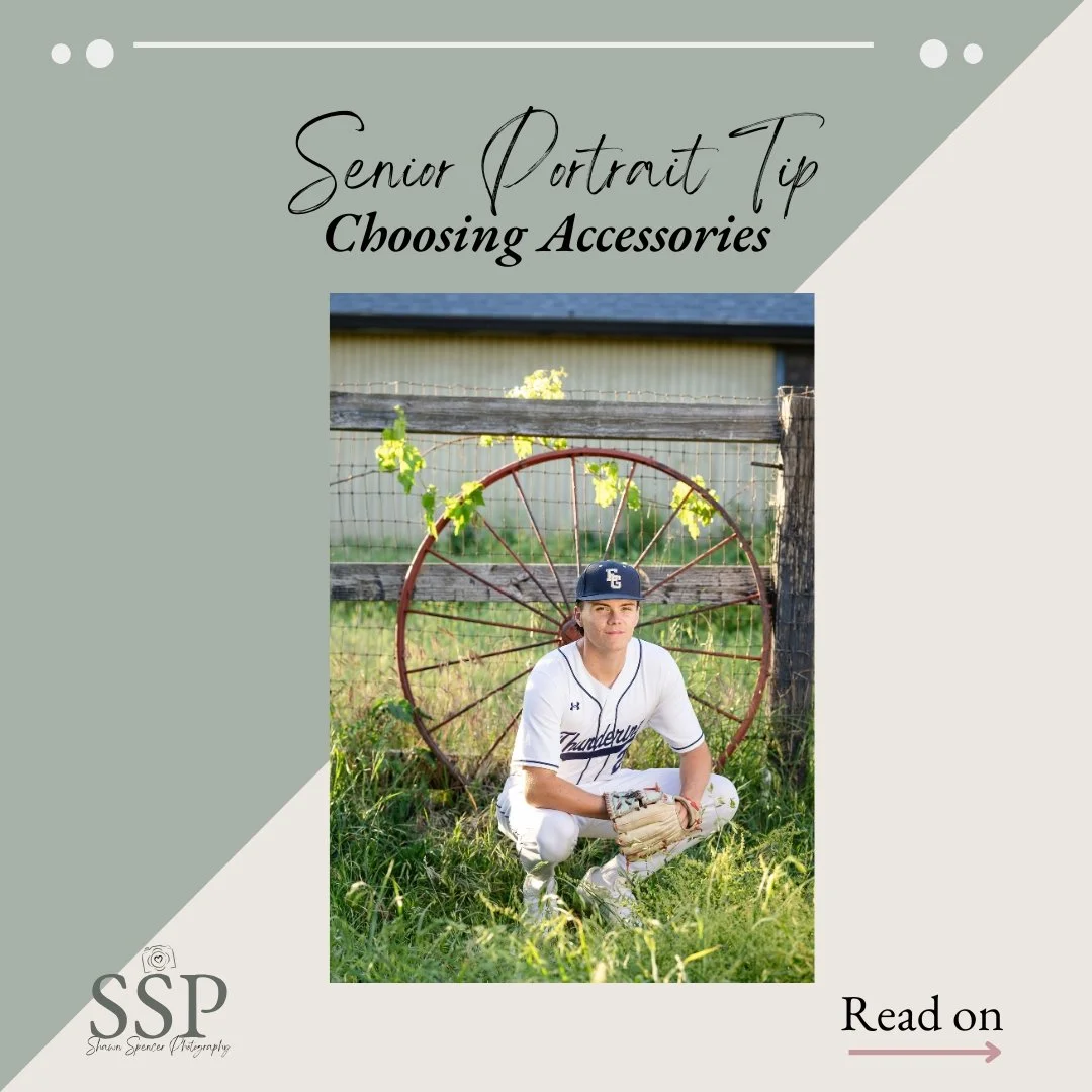 Tip for Senior Portraits: Choosing Accessories 🎩📿

Accessories can transform a simple look into a standout portrait. The key is to choose pieces that complement your personality and outfit.

Pro Tips:

1️⃣Hats add variety and fun

2️⃣Scarves or jac