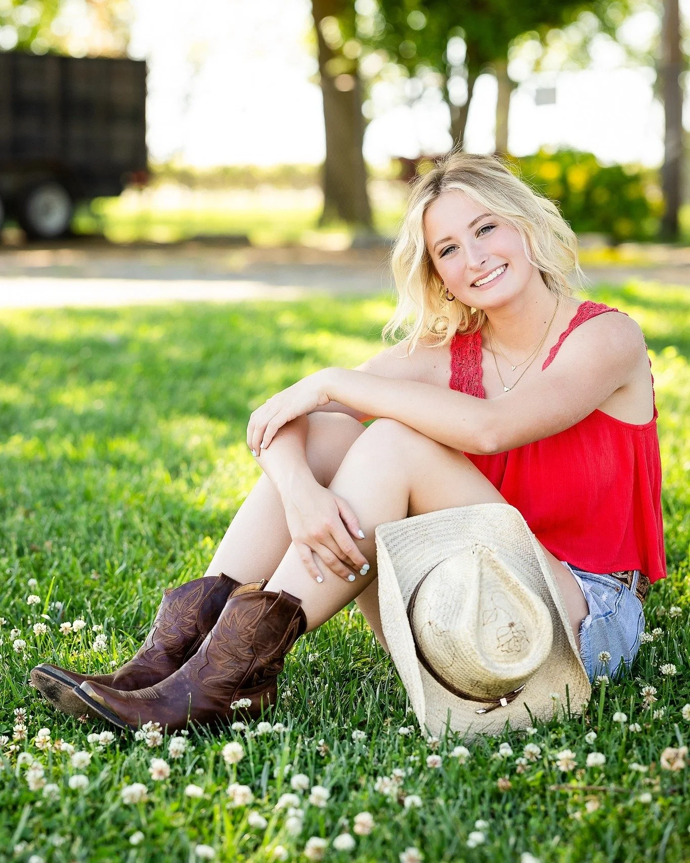 Spring senior sessions are one of my favorites for a reason. The weather is comfortable, the light is soft, and seniors tend to relax into the session much more easily this time of year.

Most seniors start out a little nervous &mdash; and that&rsquo
