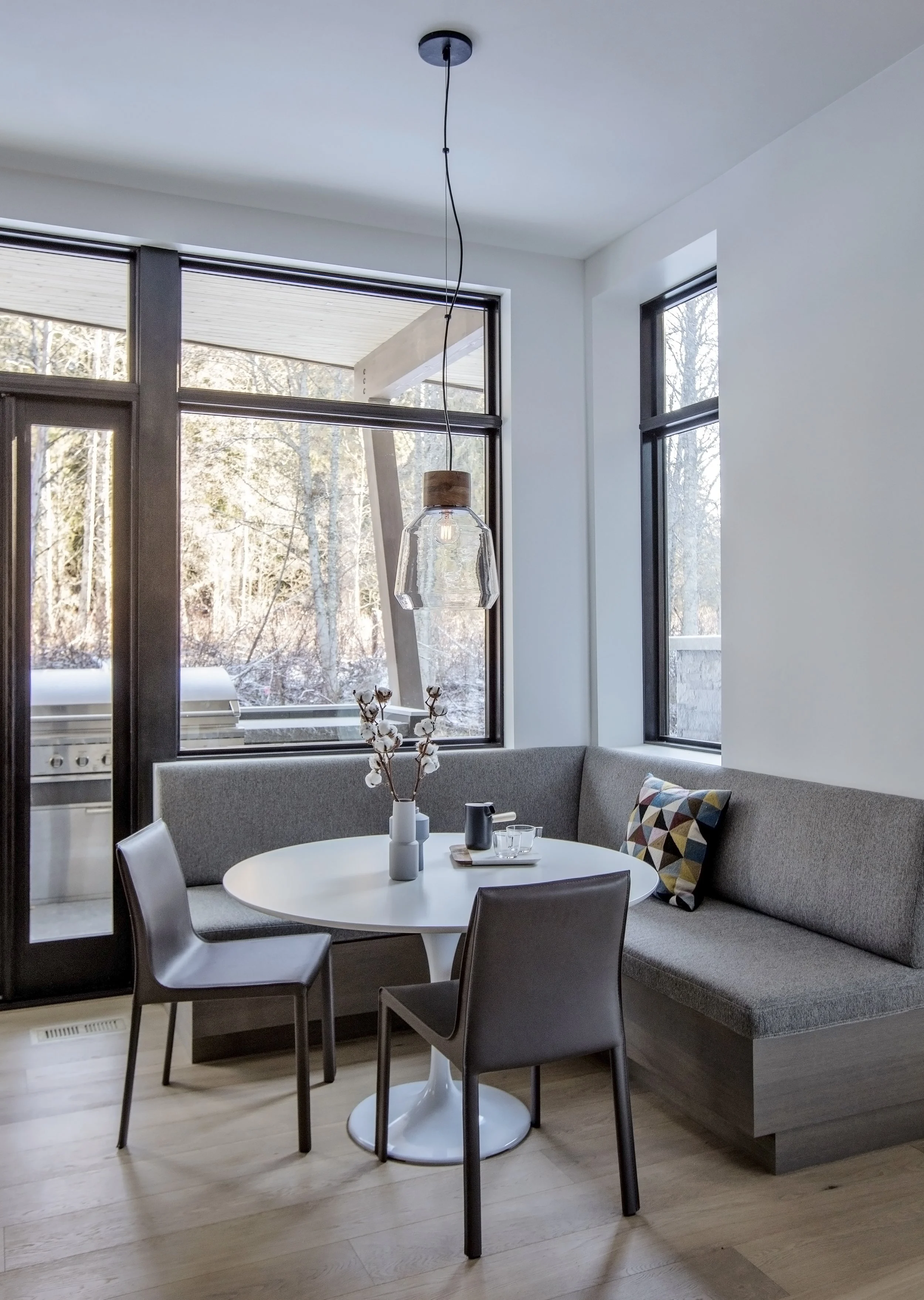 Kitchen Nook 1.jpg