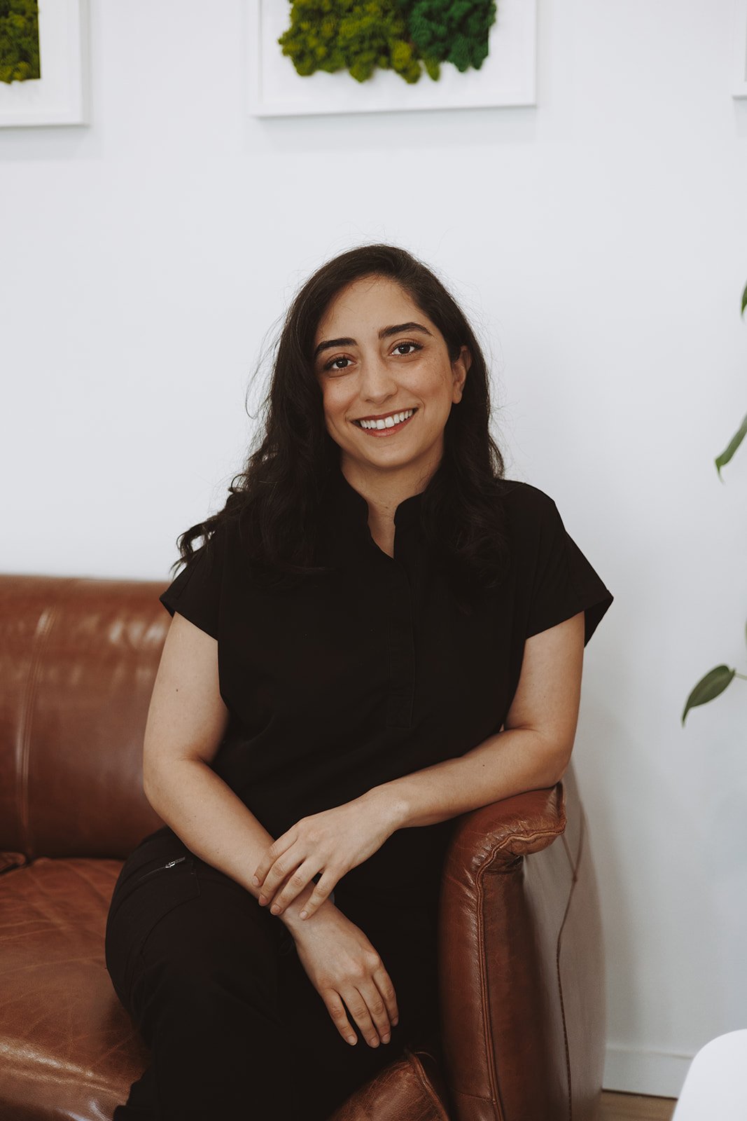 Dr. Shadi Saffari Naturopathic Doctor Oak Skin medical spa Burnaby BC