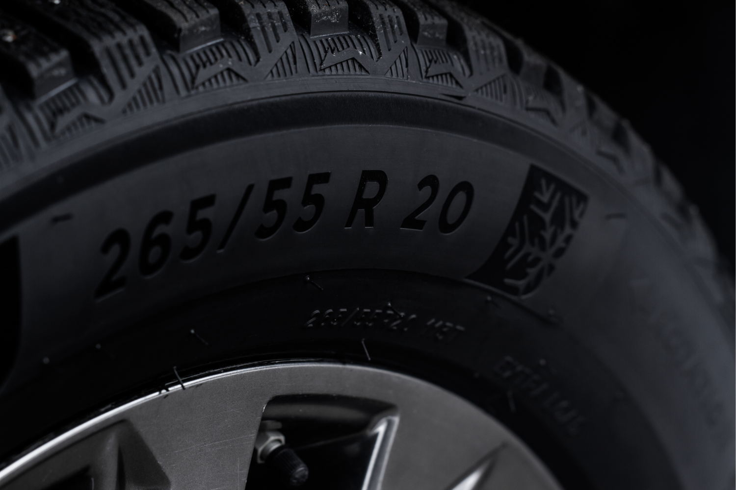 How Tire Width Affects Handling, Comfort, and Fuel Economy
