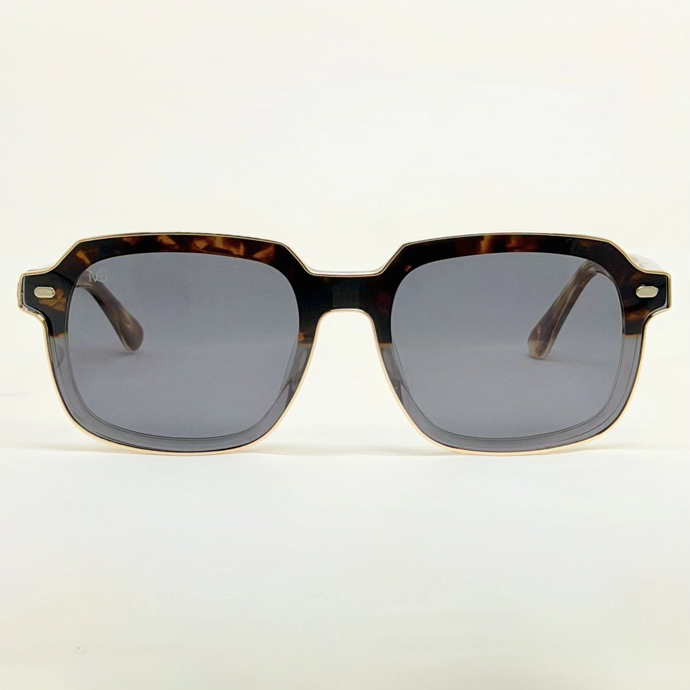 Polarized Smoke Lenses · Magnetic Clip-On · Two Looks. One Frame.