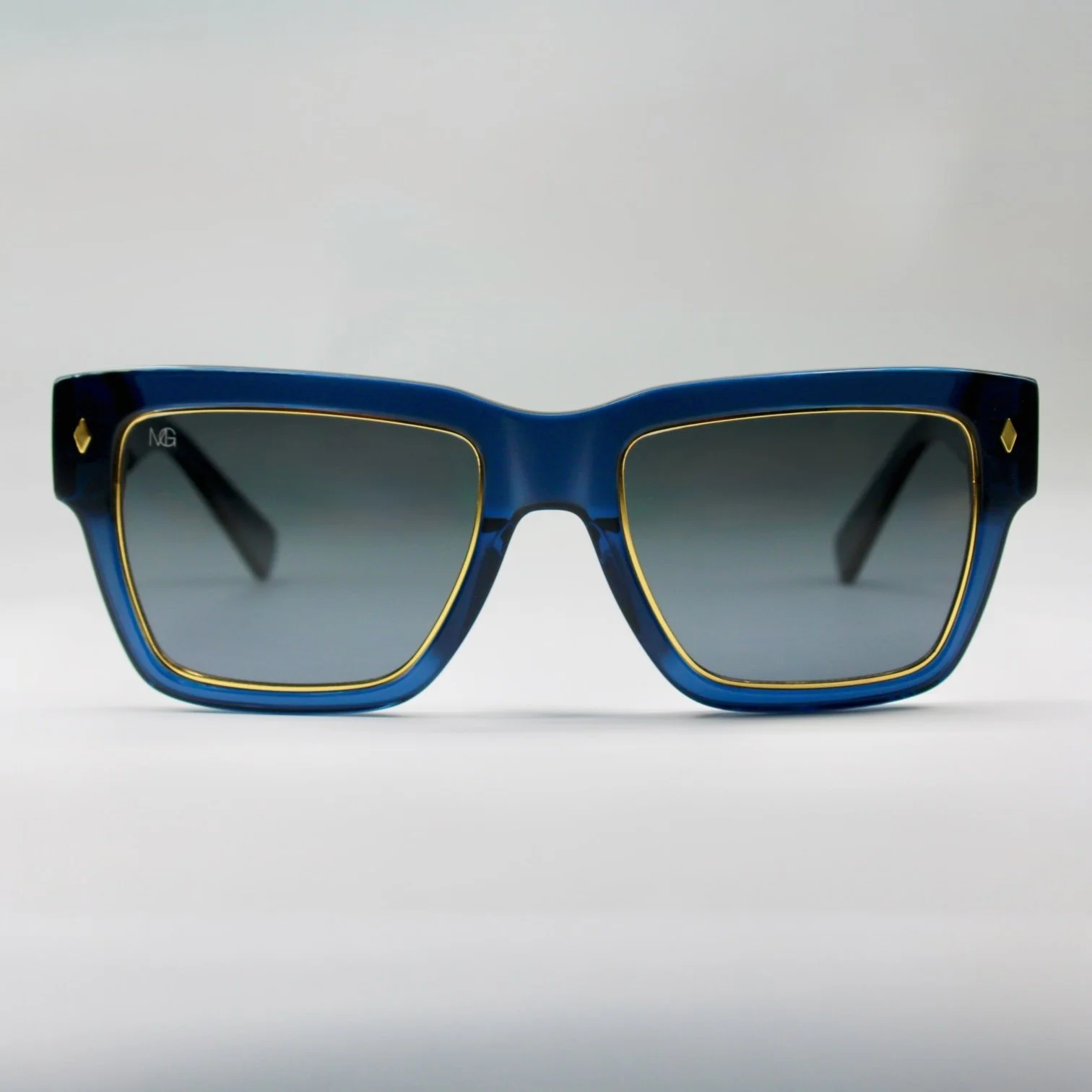 Cristiana in Navy
