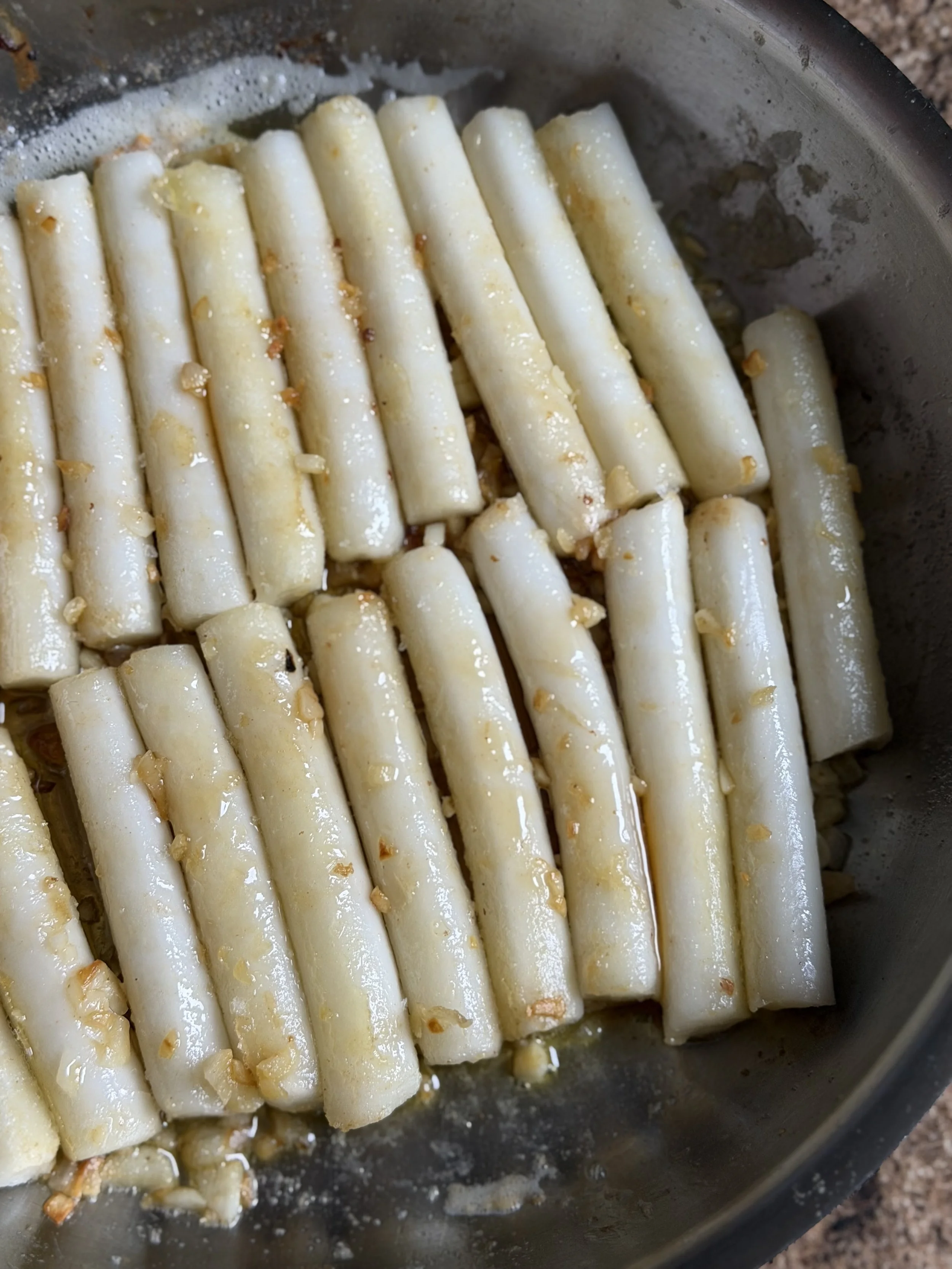Easy Non-Spicy Honey Butter Garlic Tteokbokki for Potlucks