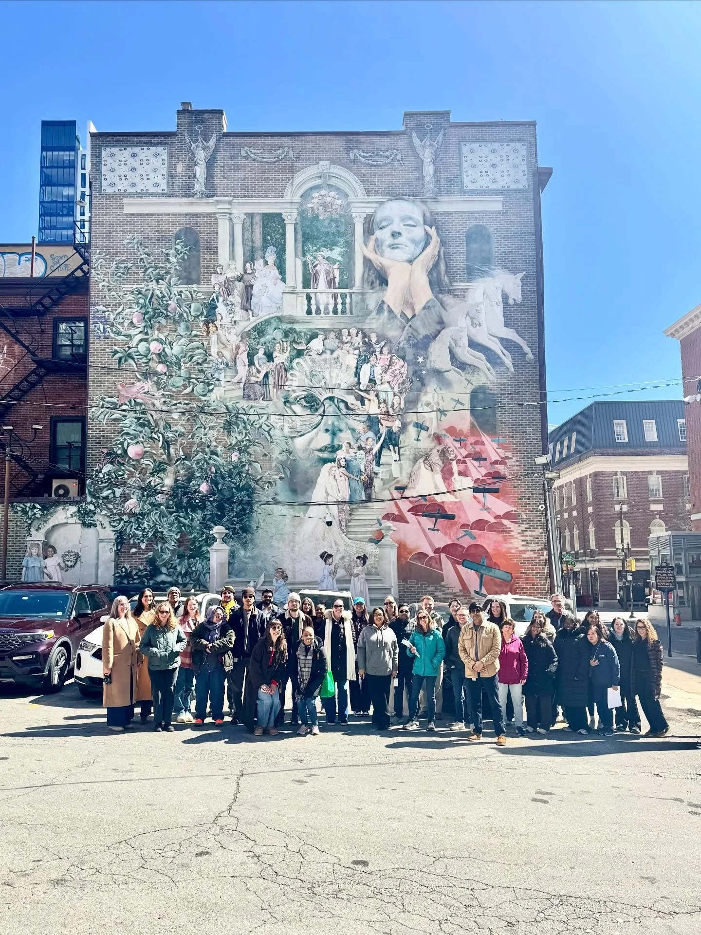 Yesterday we led a mural walk for @cignahealthcare and their &ldquo;Women Influencing and Networking&rdquo; team, and visited three murals reflecting themes of female empowerment to celebrate Women&rsquo;s History Month. As part of a healthy lifestyl