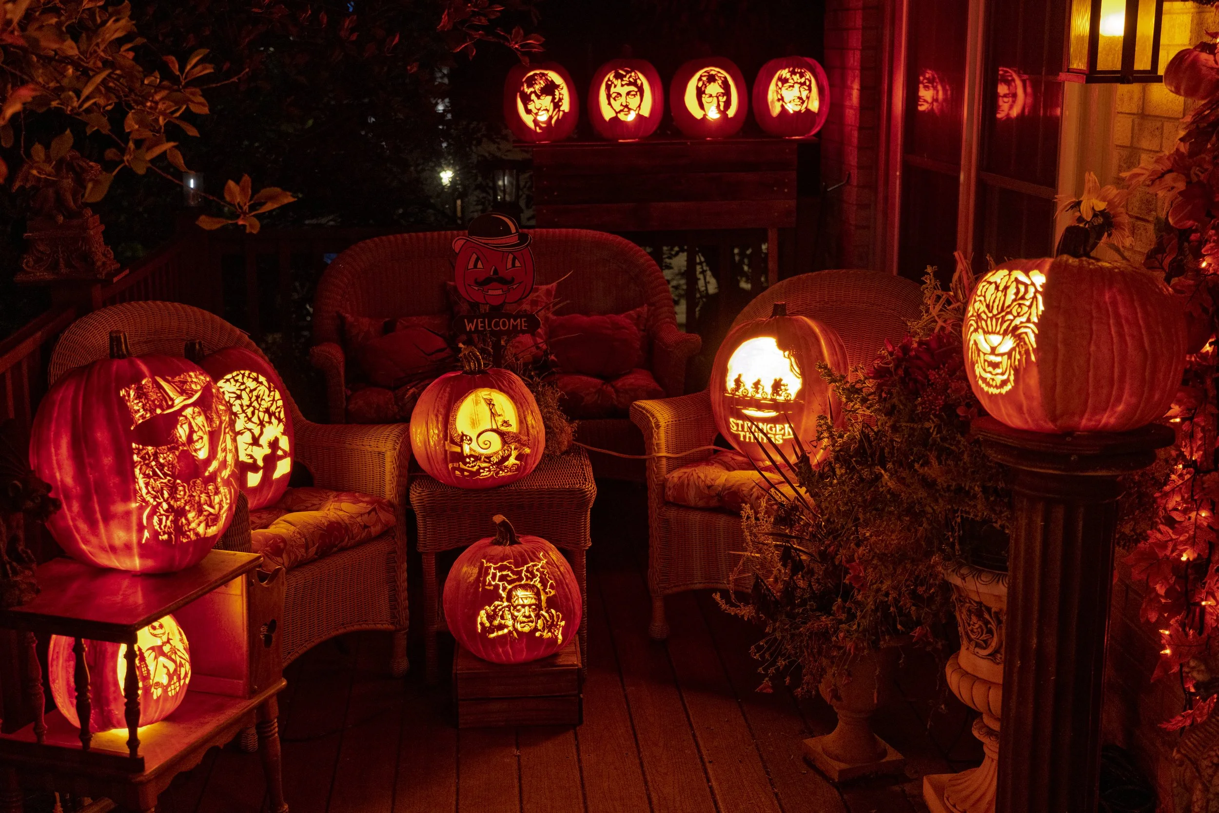 Front Porch 02189.jpg