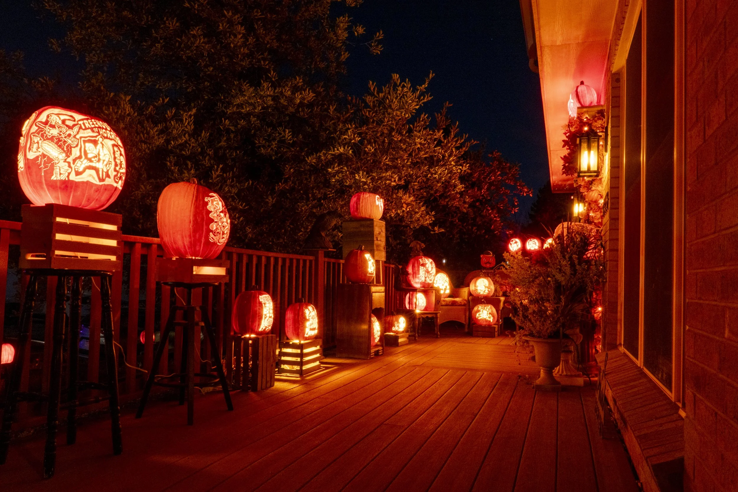 Front Porch 02100.jpg