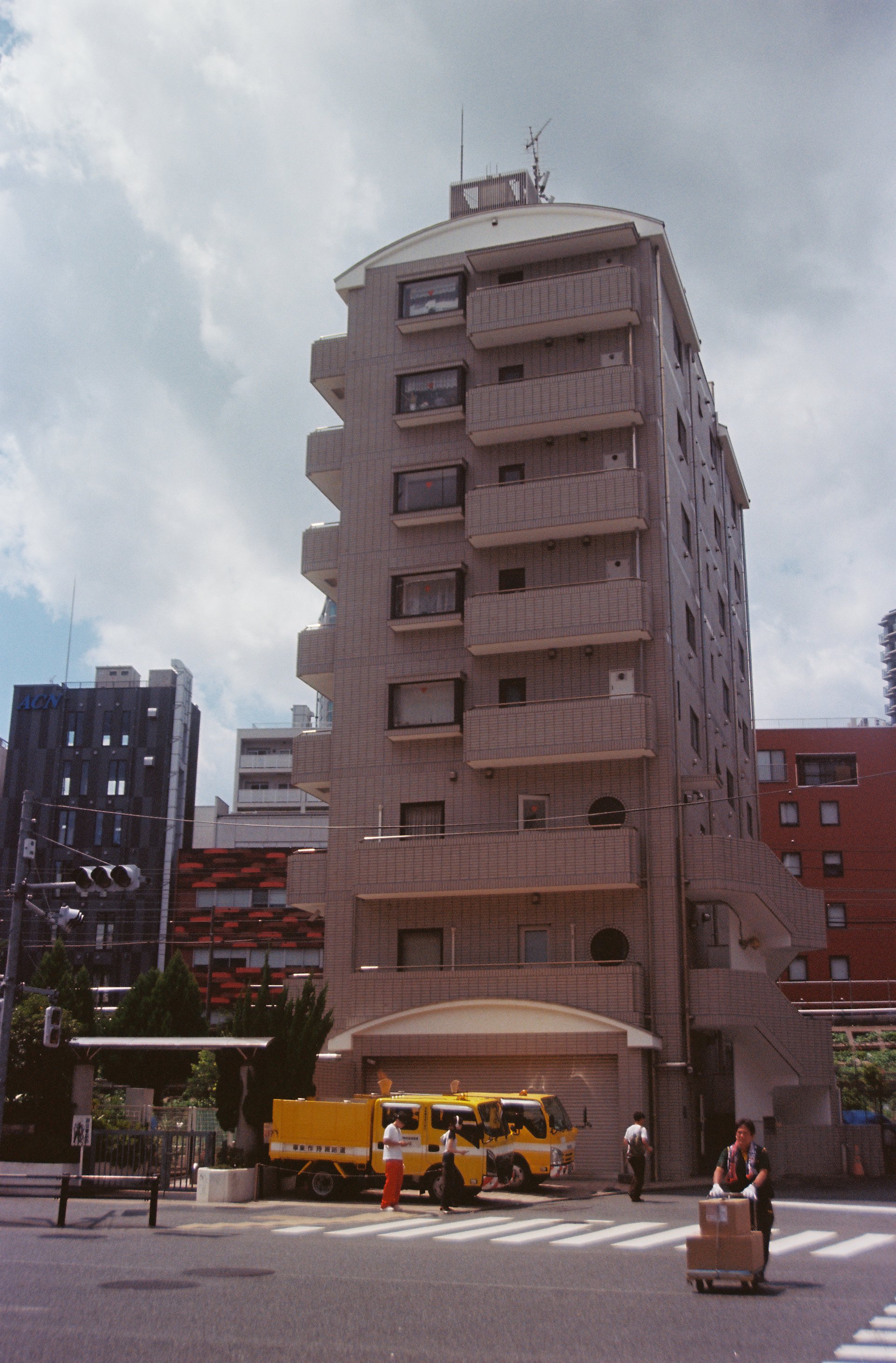 gabr432-R1-028-12A.jpg