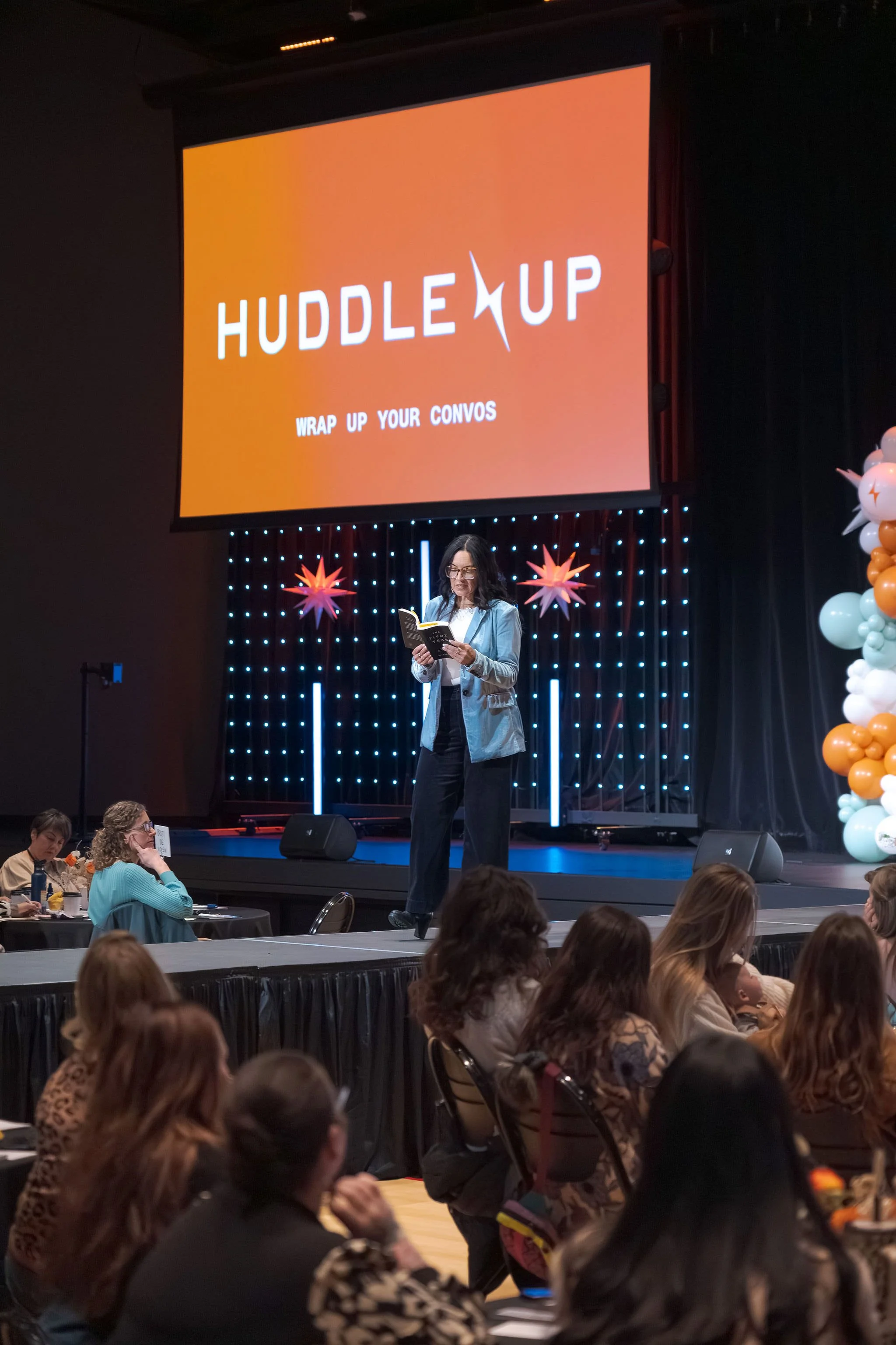 20251204-LIVE-Huddle-02856.jpg