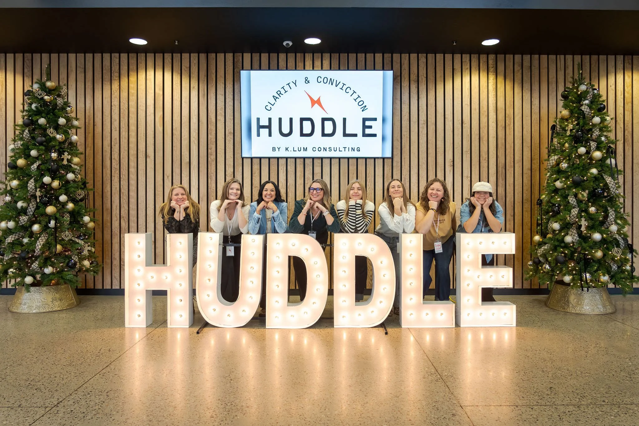 20251204-LIVE-Huddle-03327.jpg