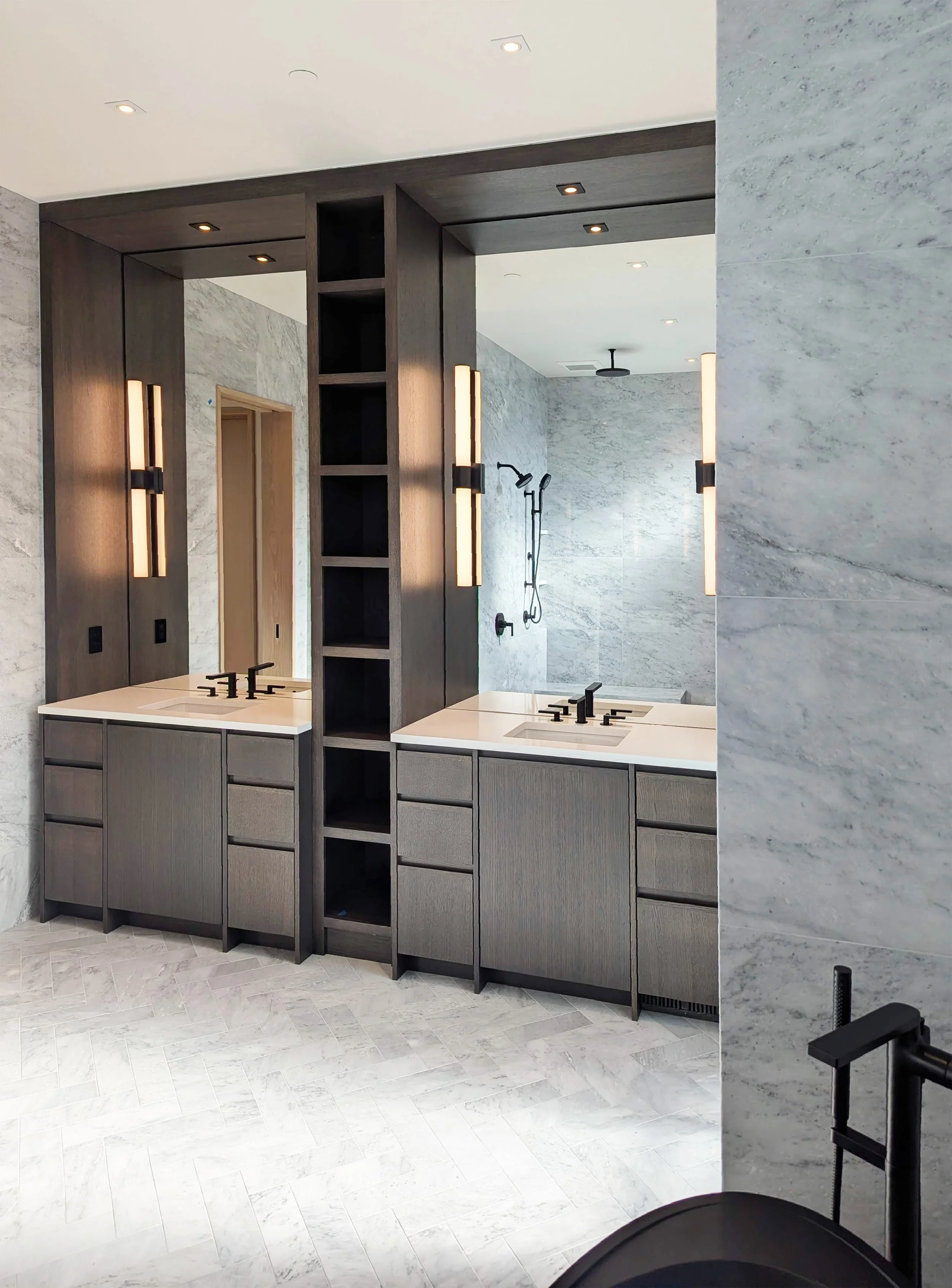 1865_primary bath_ 4_150dpi.jpg