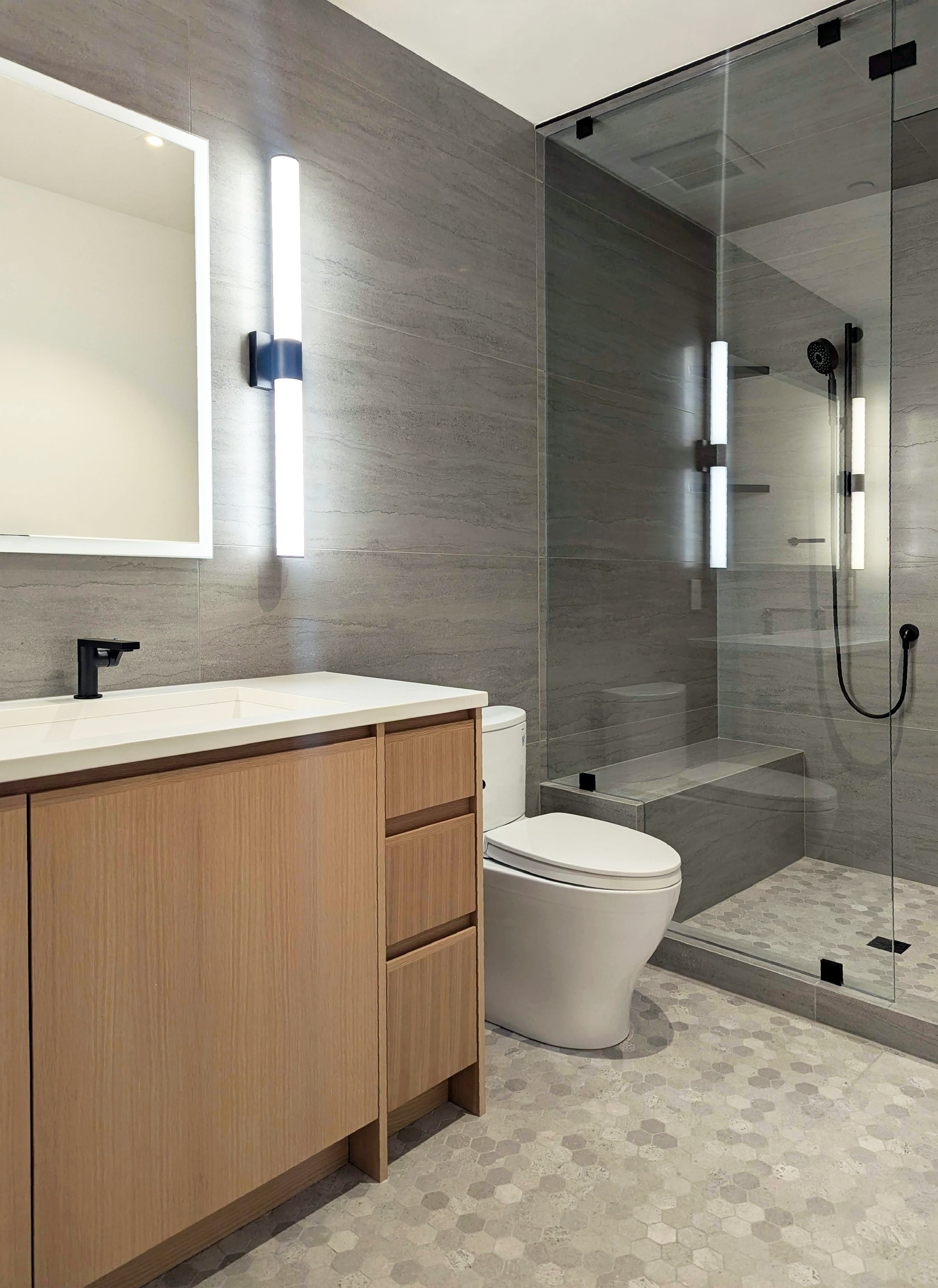 1865_guest bath 1_150dpi.jpg