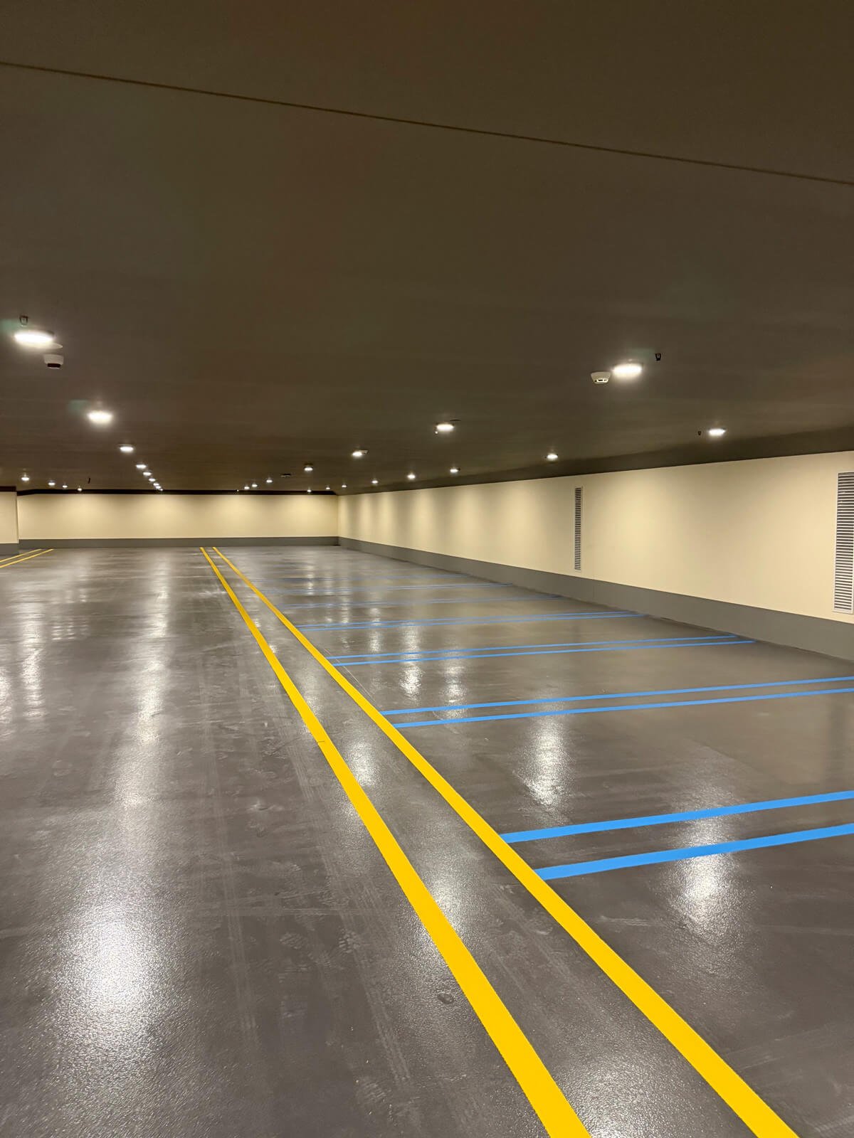 Elizabeth_Quay_underground_carkpark_epoxy_painting_2.jpg