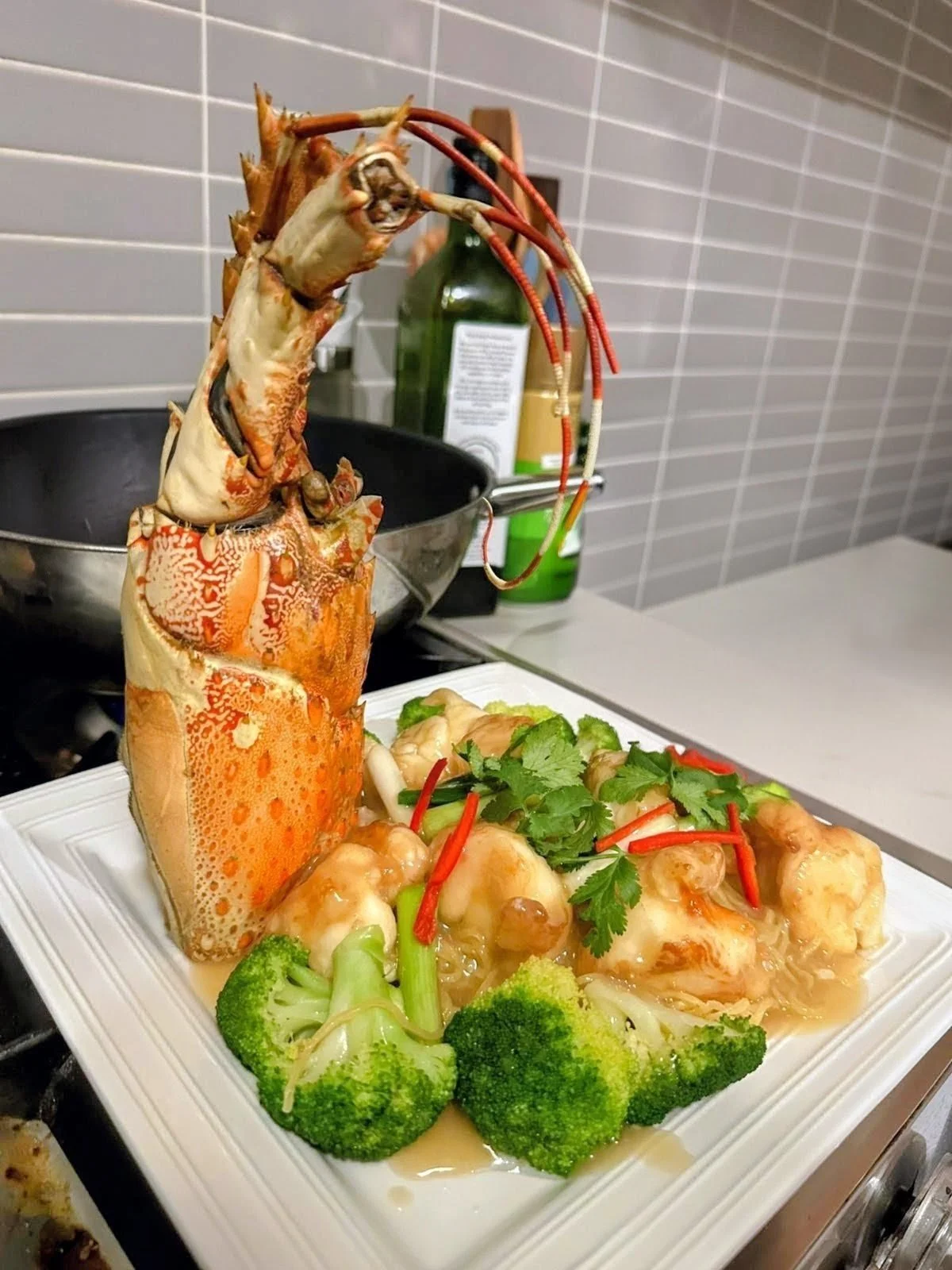 lobster noodles 01.jpg