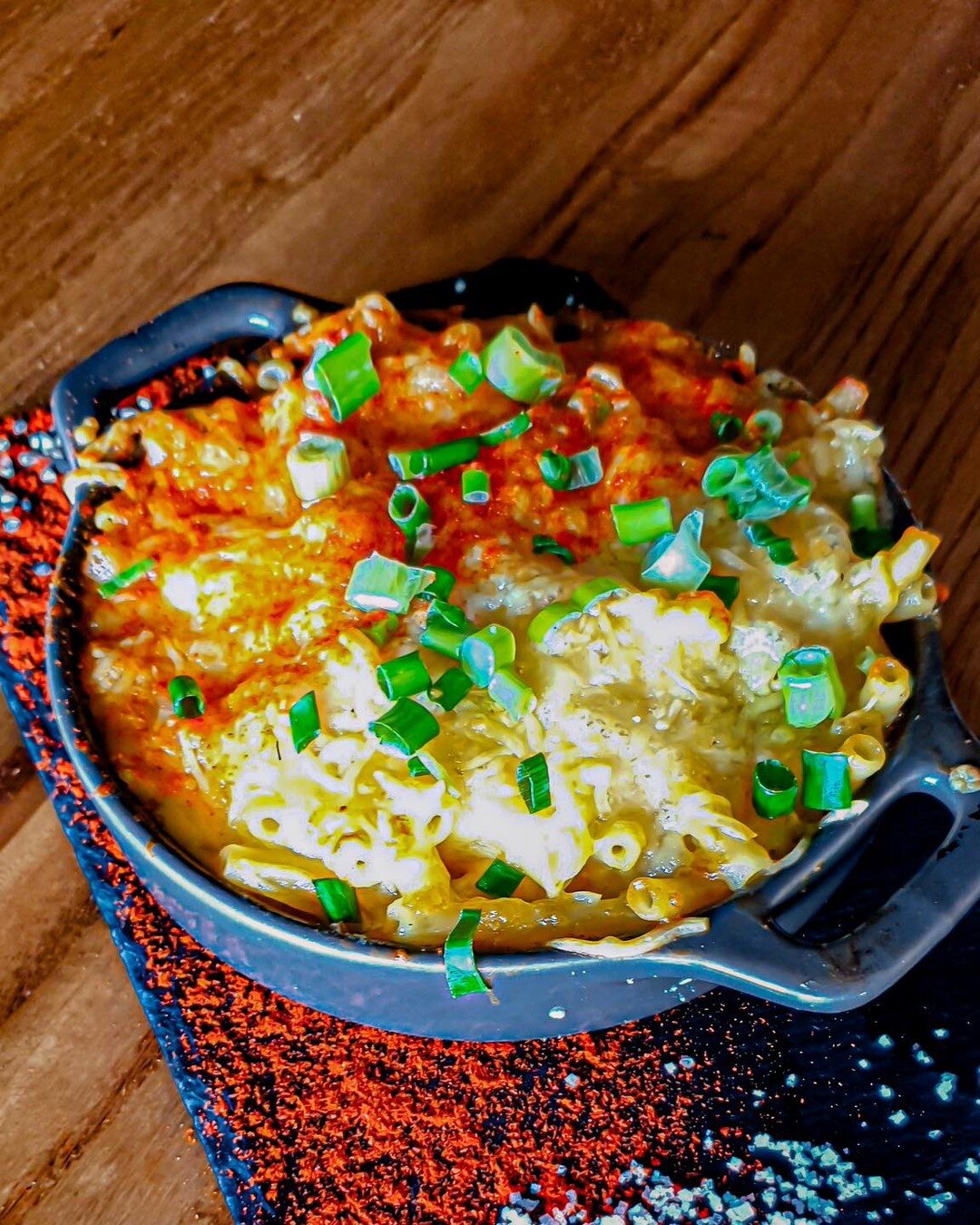 𝐌𝐚𝐜 𝐚𝐧𝐝 𝐜𝐡𝐞𝐞𝐬𝐞 🧀🌫🌋

Macaroni au fromage fum&eacute; 😋 A d&eacute;couvrir en accompagnement du moment sur place.

☎️ R&eacute;servation par téléphone au 0693 87 98 40 ou sur notre site internet www.smokeat.fr/sur-place (derni&egrave;
