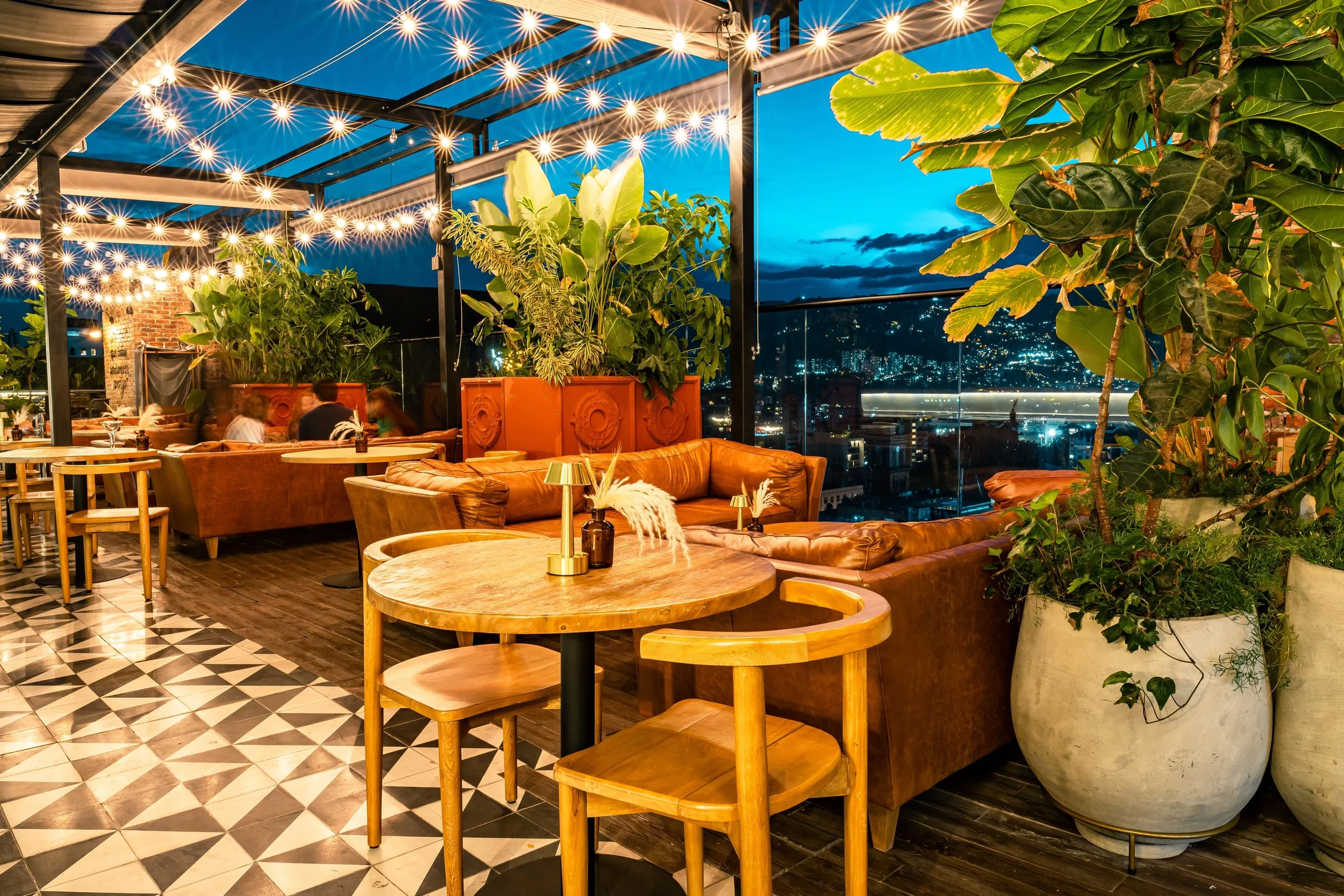 How to Make Your Restaurant’s Outdoor Dining Space Competitive