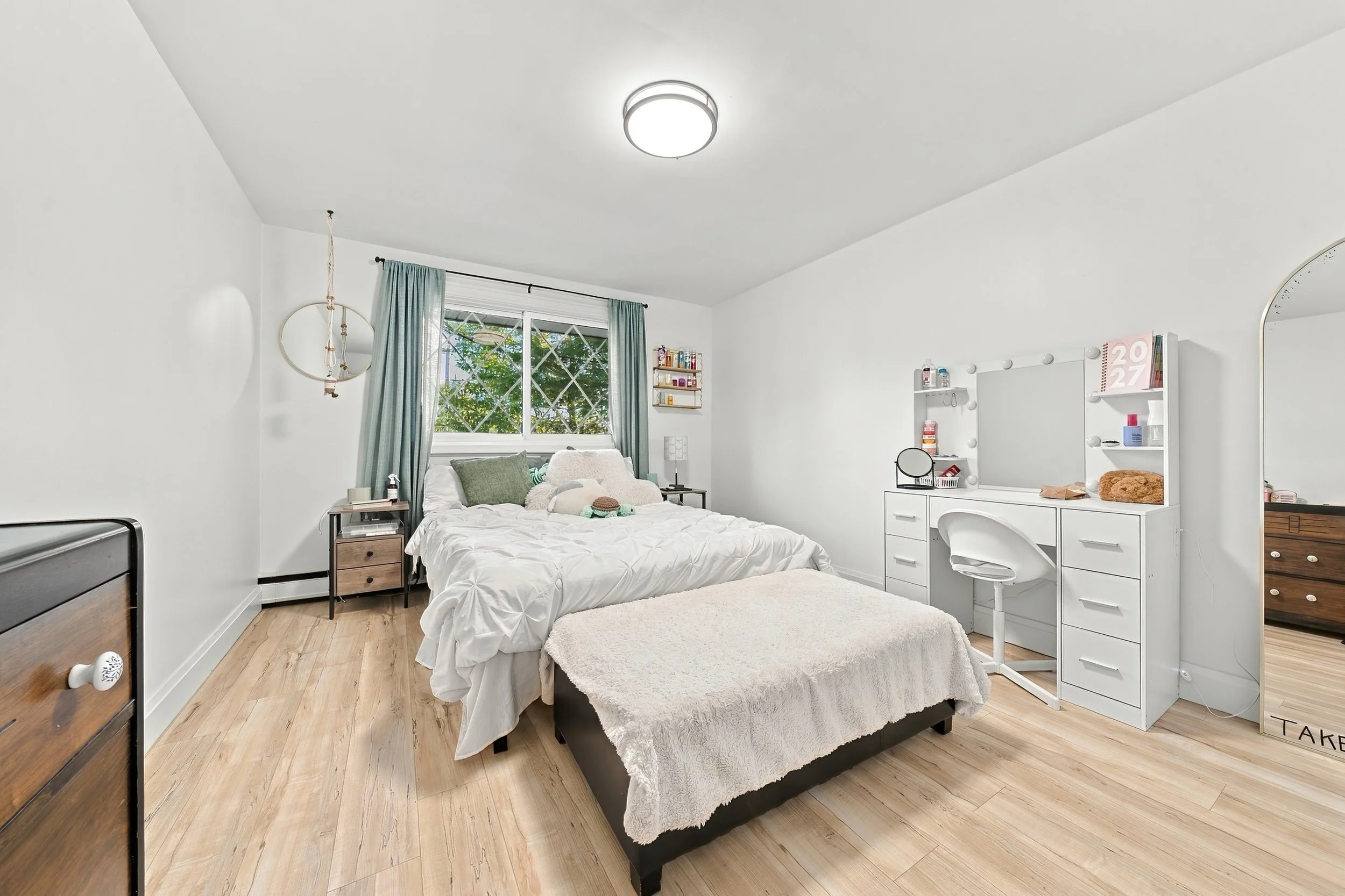 15 - 13 Delsey St, Dundas.jpg