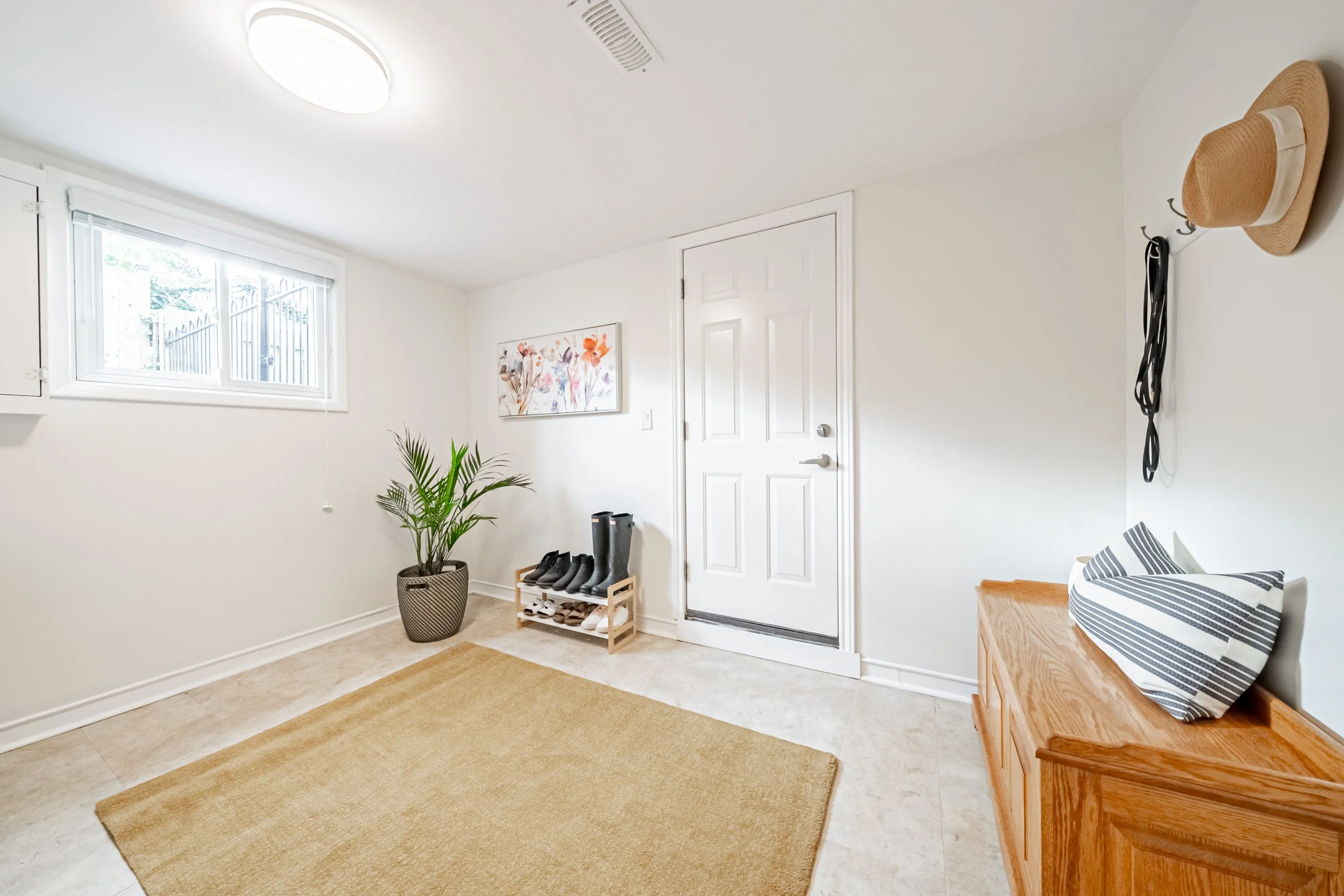 21 - 215 Glennie Ave, Hamilton.jpg