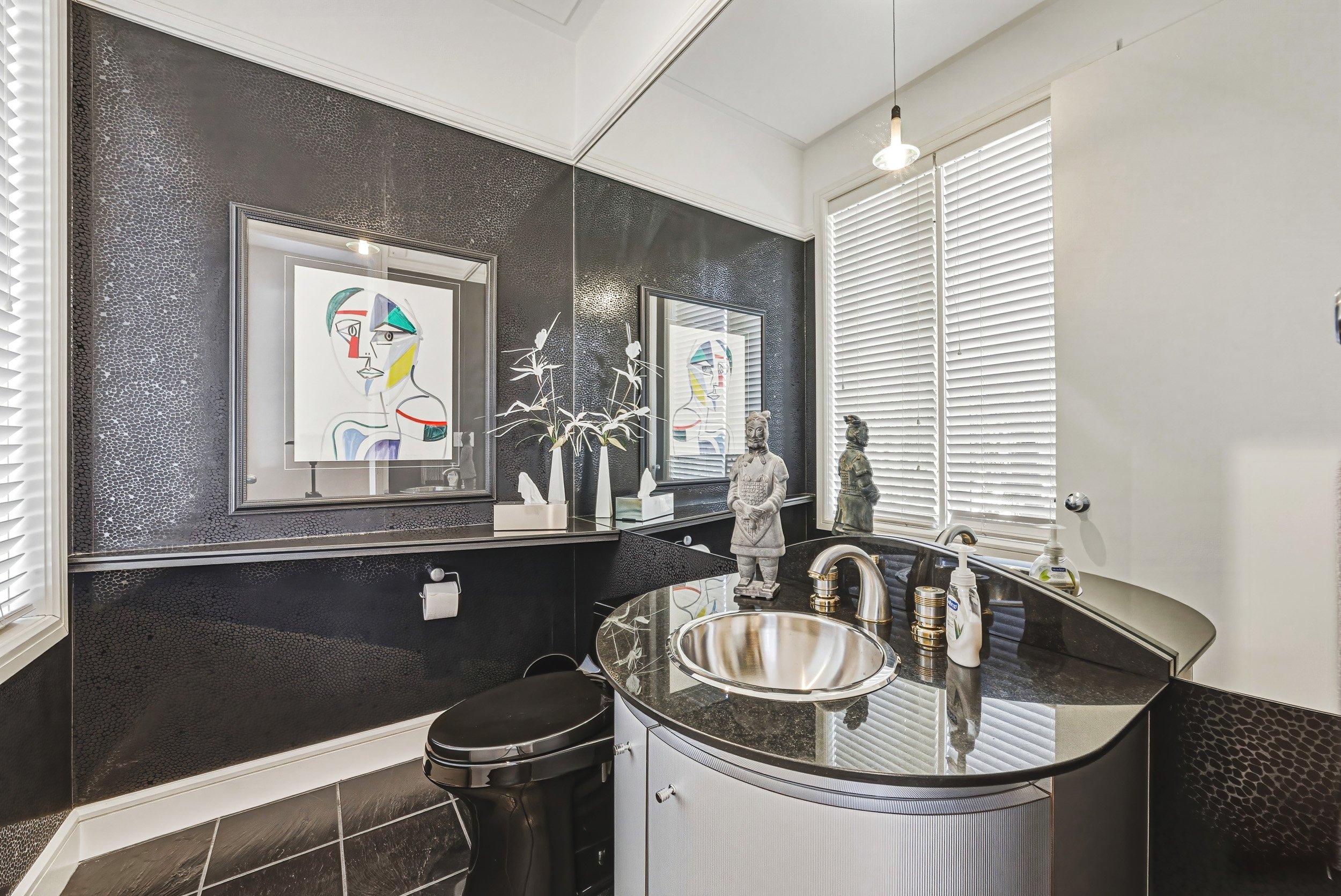 24 - 2 Anslow Court, Dundas.jpg