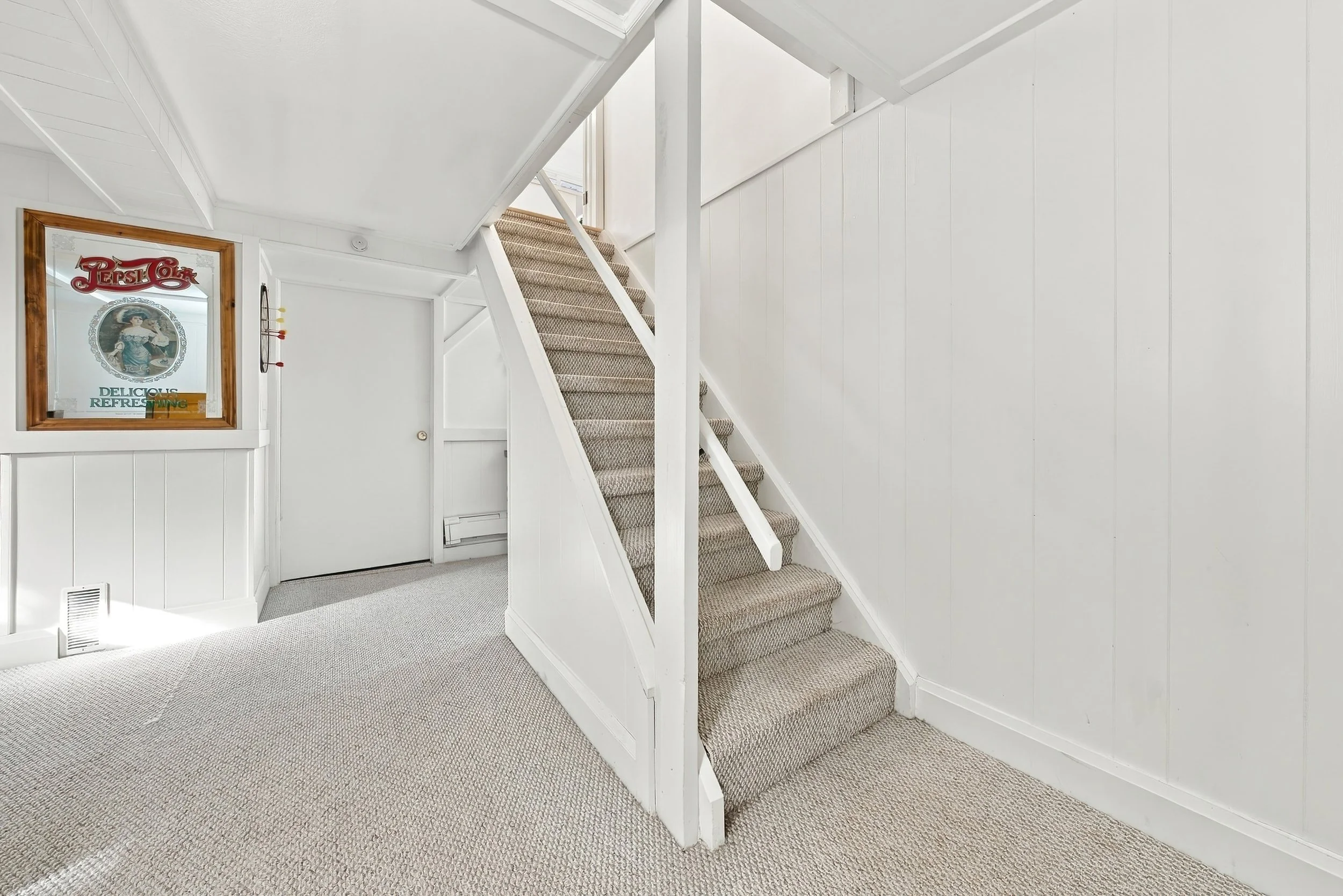 24 - 13 Delsey St, Dundas.jpg