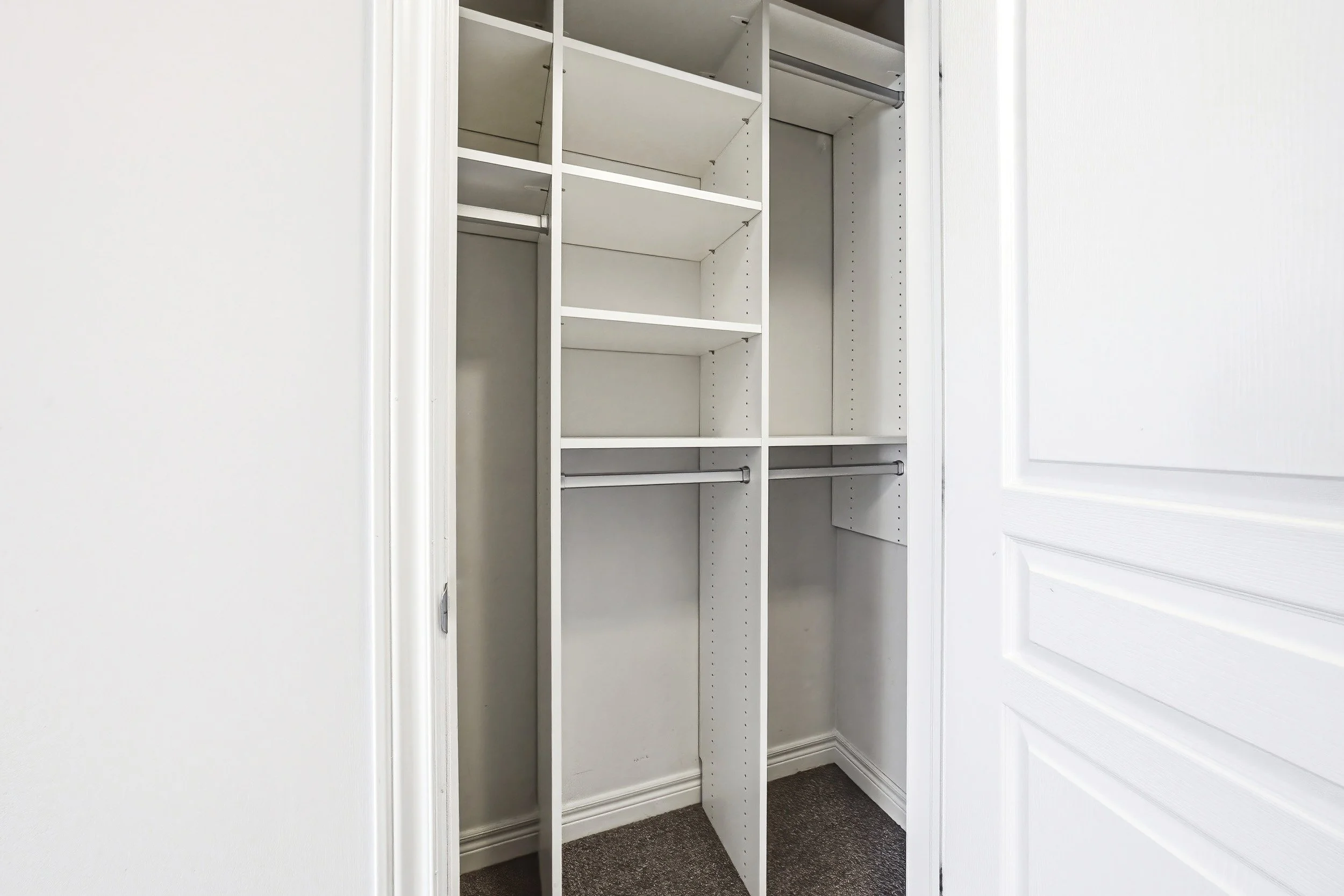 24 - 4 Bird Lane, Ancaster.jpg