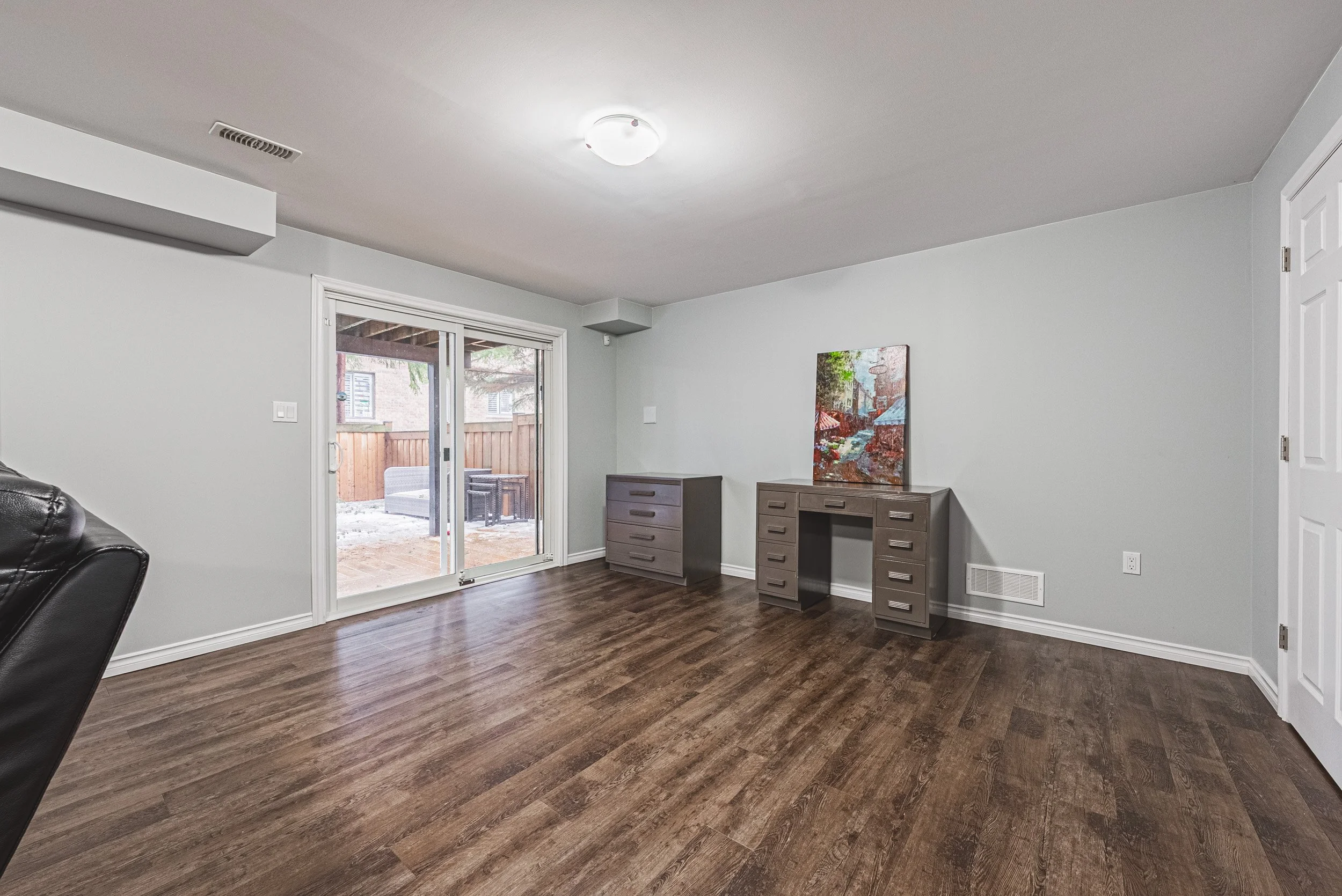 38 - 85 Peer Court, Ancaster.jpg