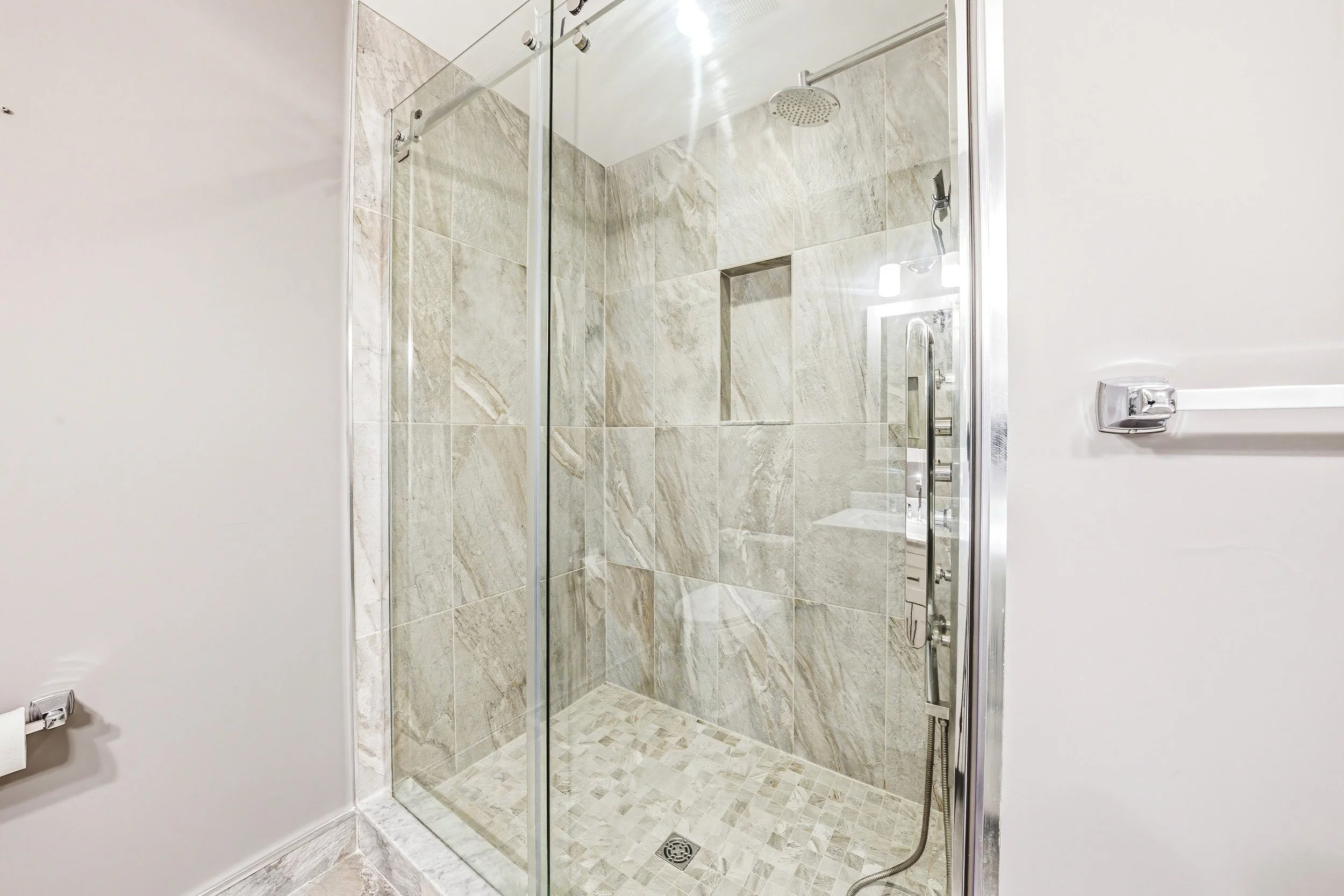 24 - 1000 Upper Paradise Rd #16, Hamilton.jpg