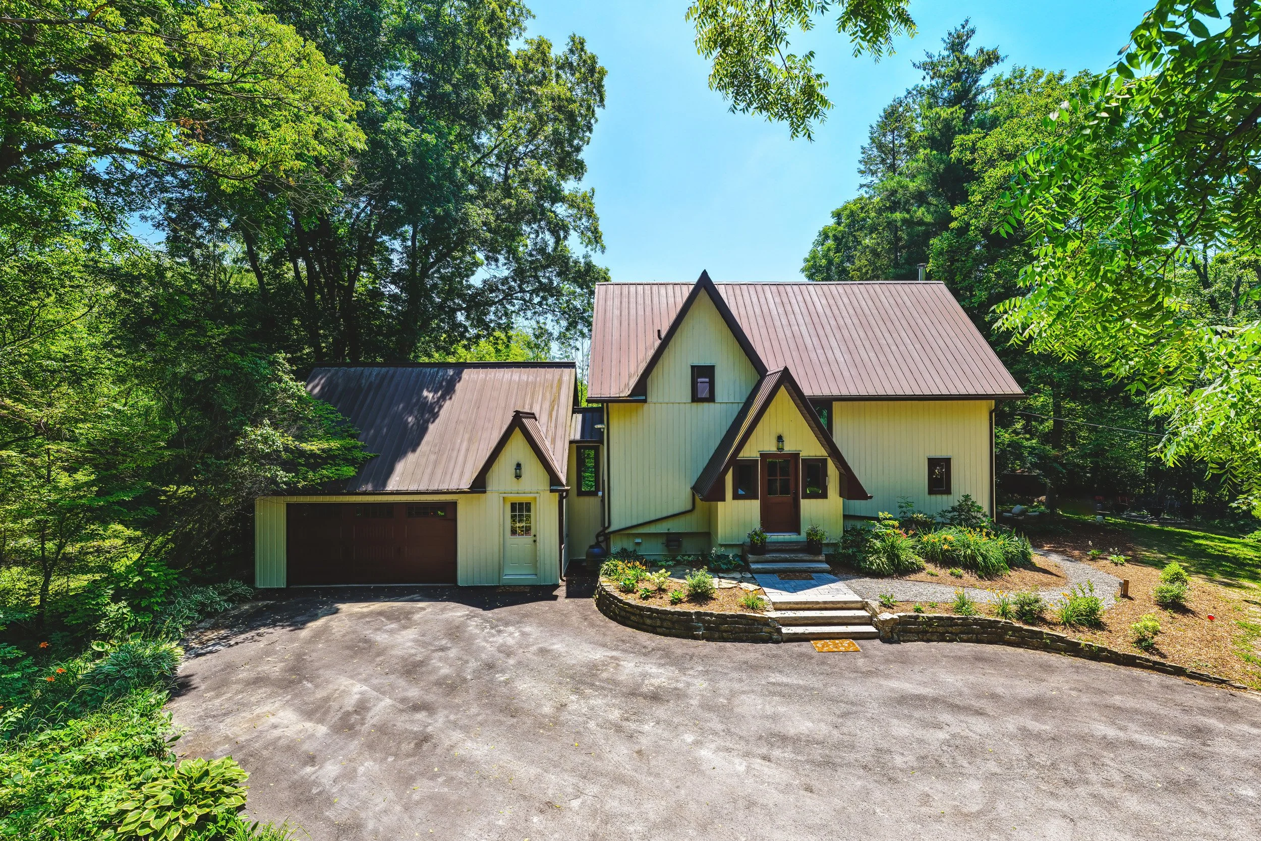 8 - 1548 Mineral Springs Rd, Ancaster.jpg