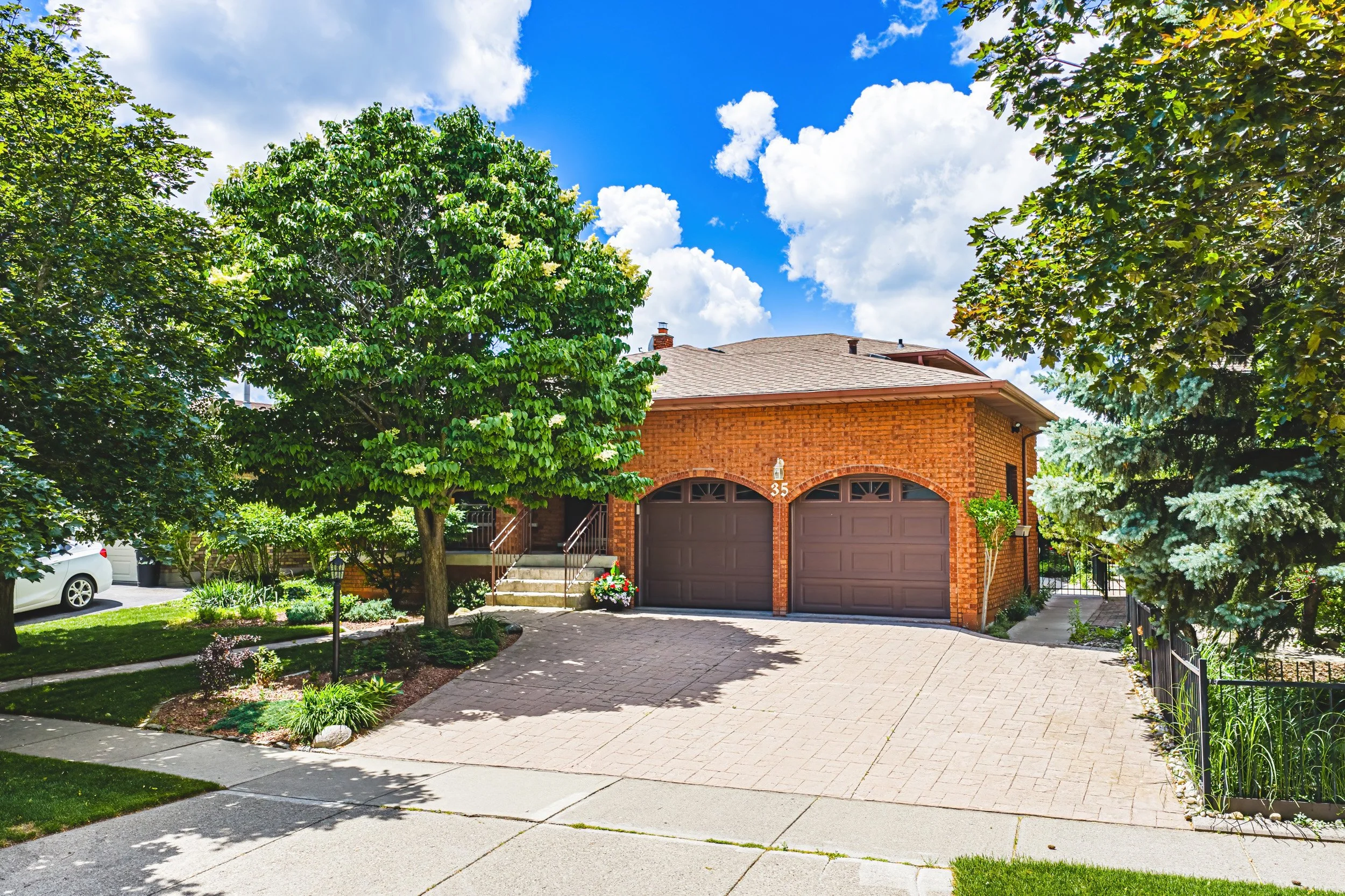2 - 35 Audubon St S, Stoney Creek.jpg
