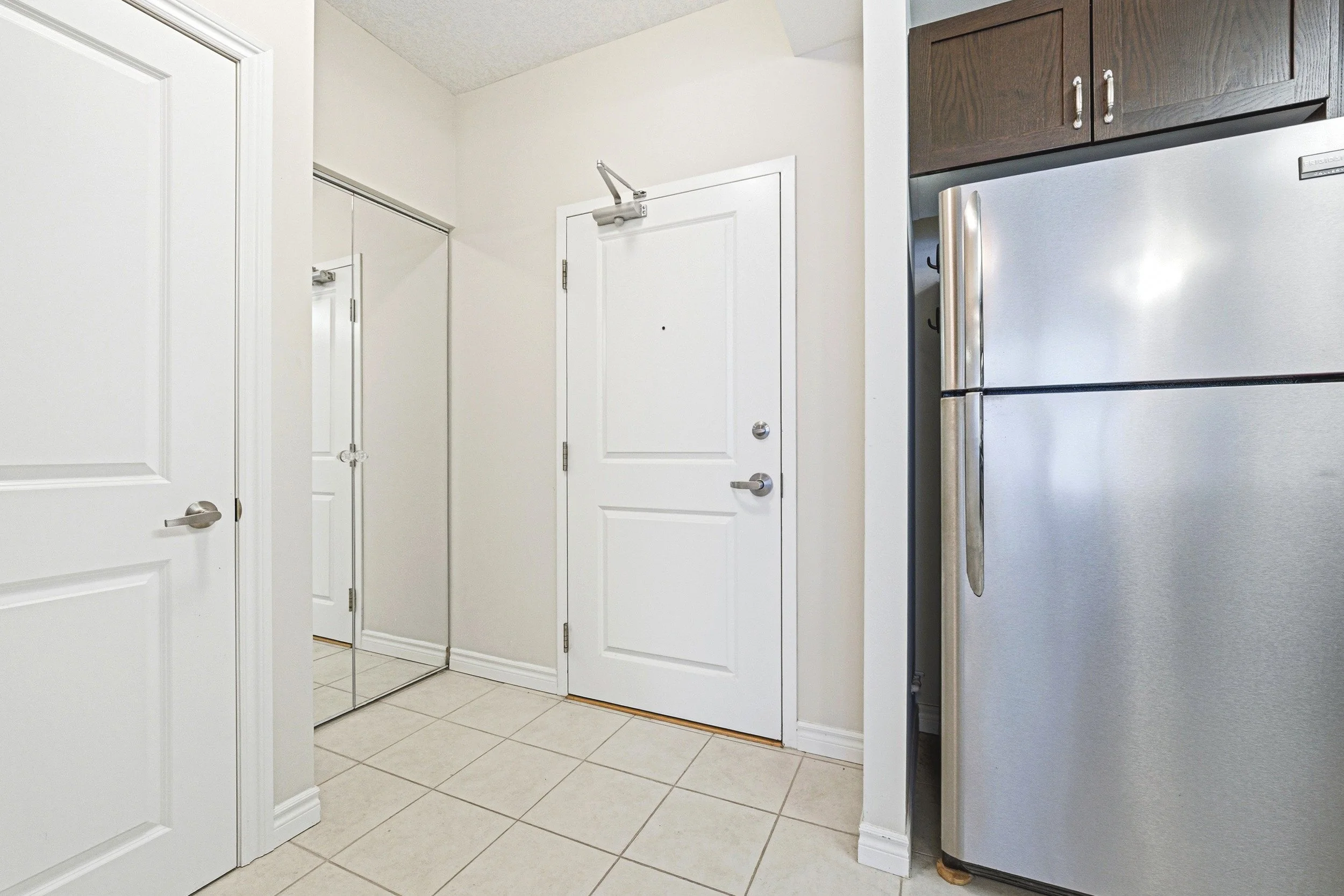 8 - 125 Wilson St W #214, Ancaster.jpg