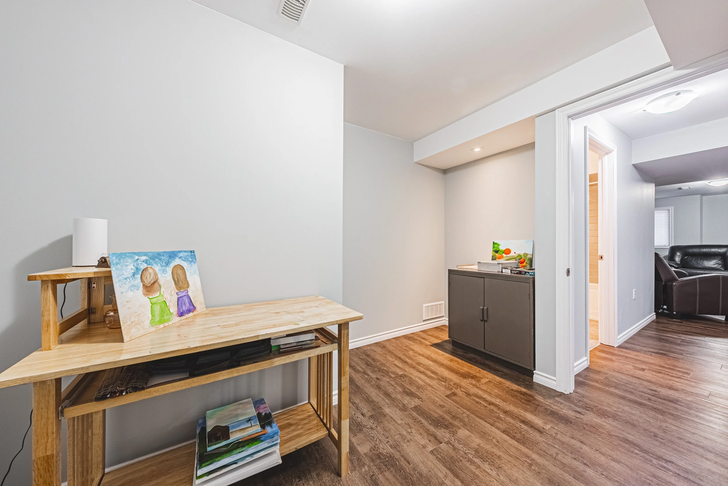 36 - 85 Peer Court, Ancaster.jpg