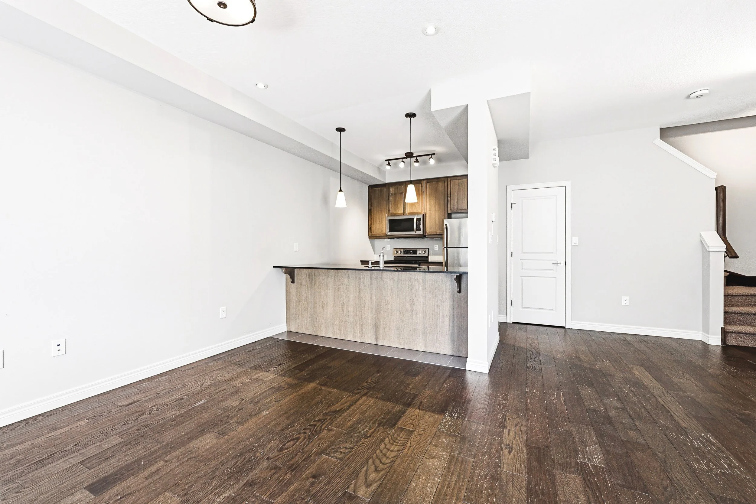 12 - 4 Bird Lane, Ancaster.jpg