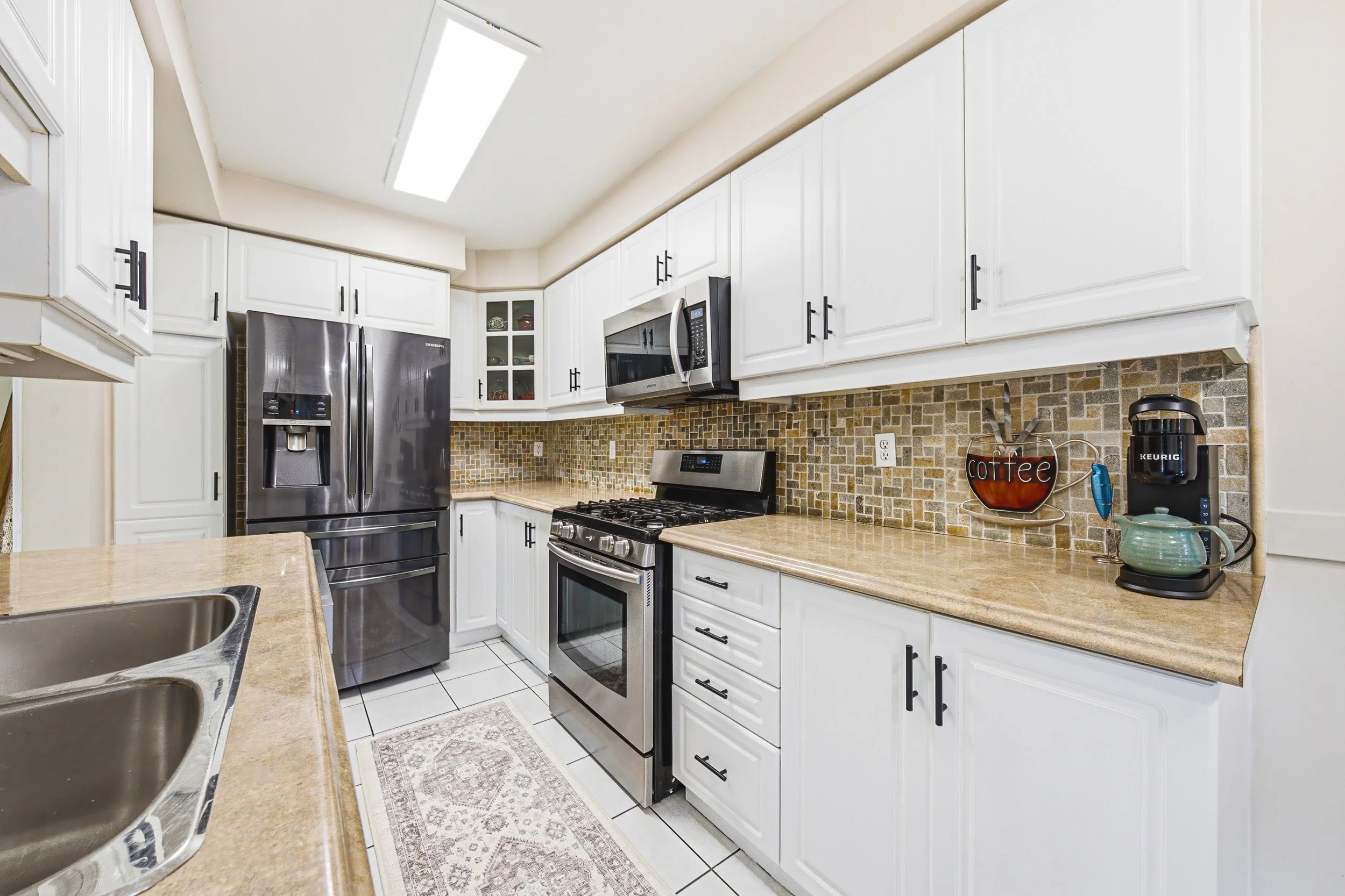 11 - 1000 Upper Paradise Rd #8, Hamilton.jpg