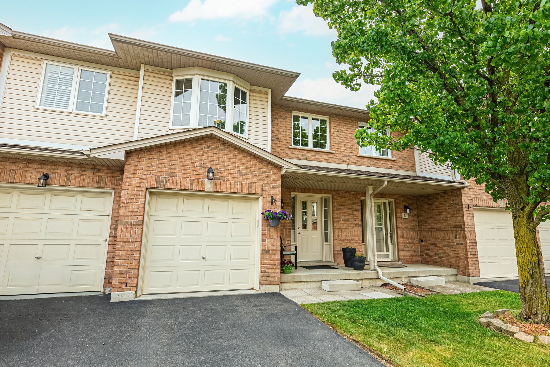 2 - 170 Chedmac Dr, Hamilton.jpg