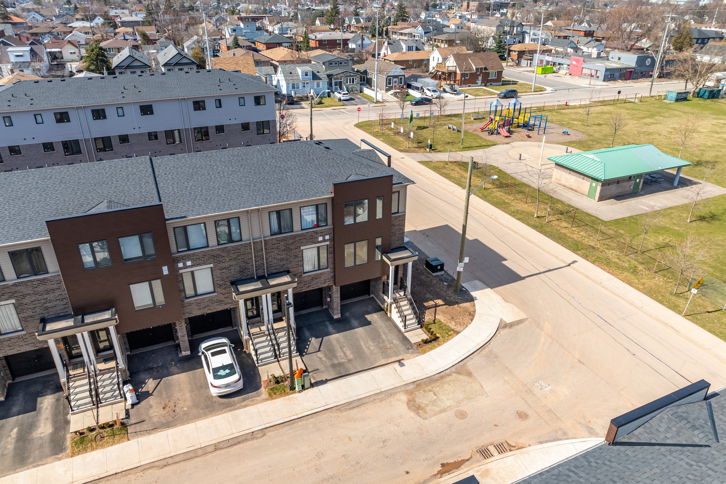 1 - 4 Radison Lane, unit 1.jpg