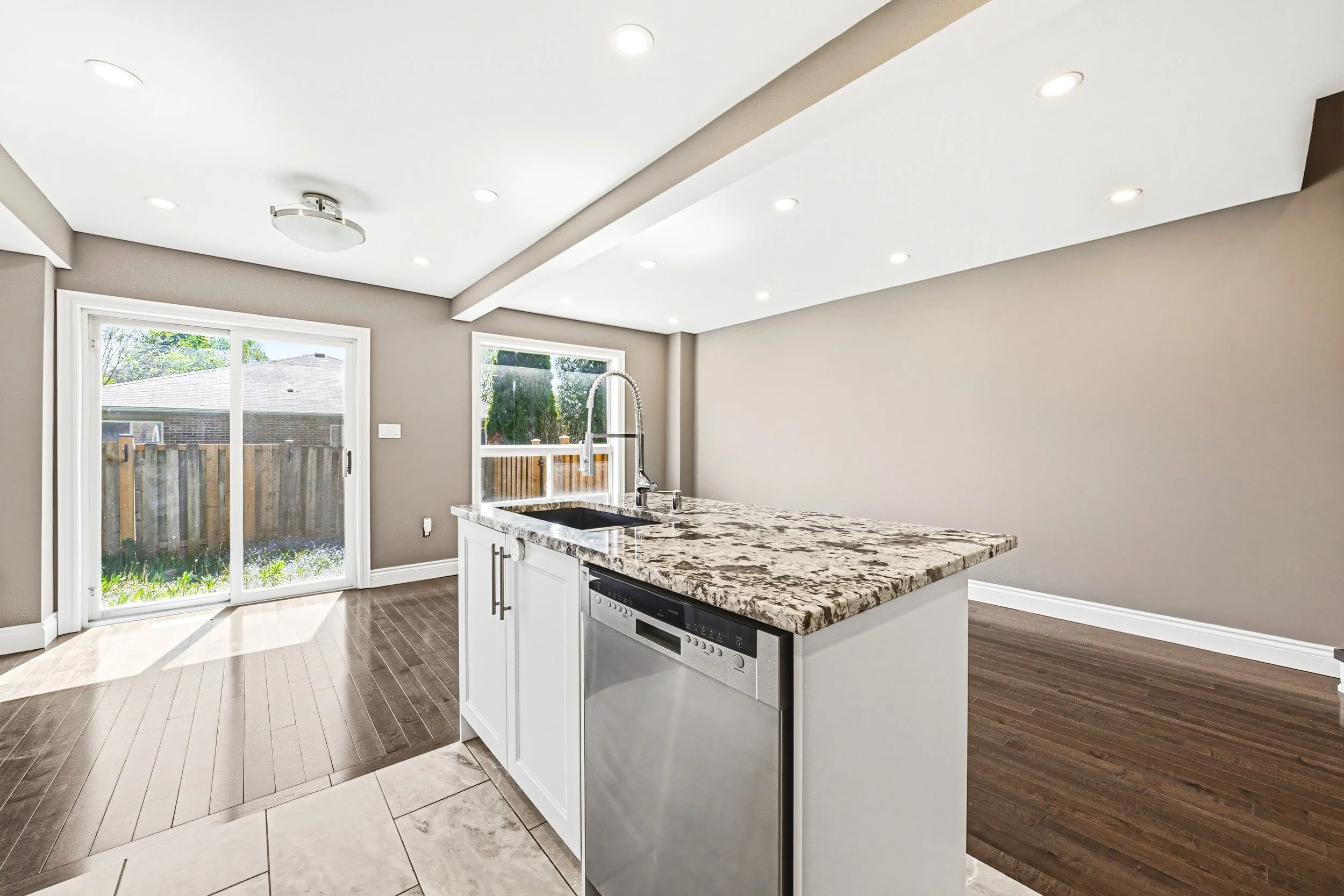 16 - 1000 Upper Paradise Rd #16, Hamilton.jpg