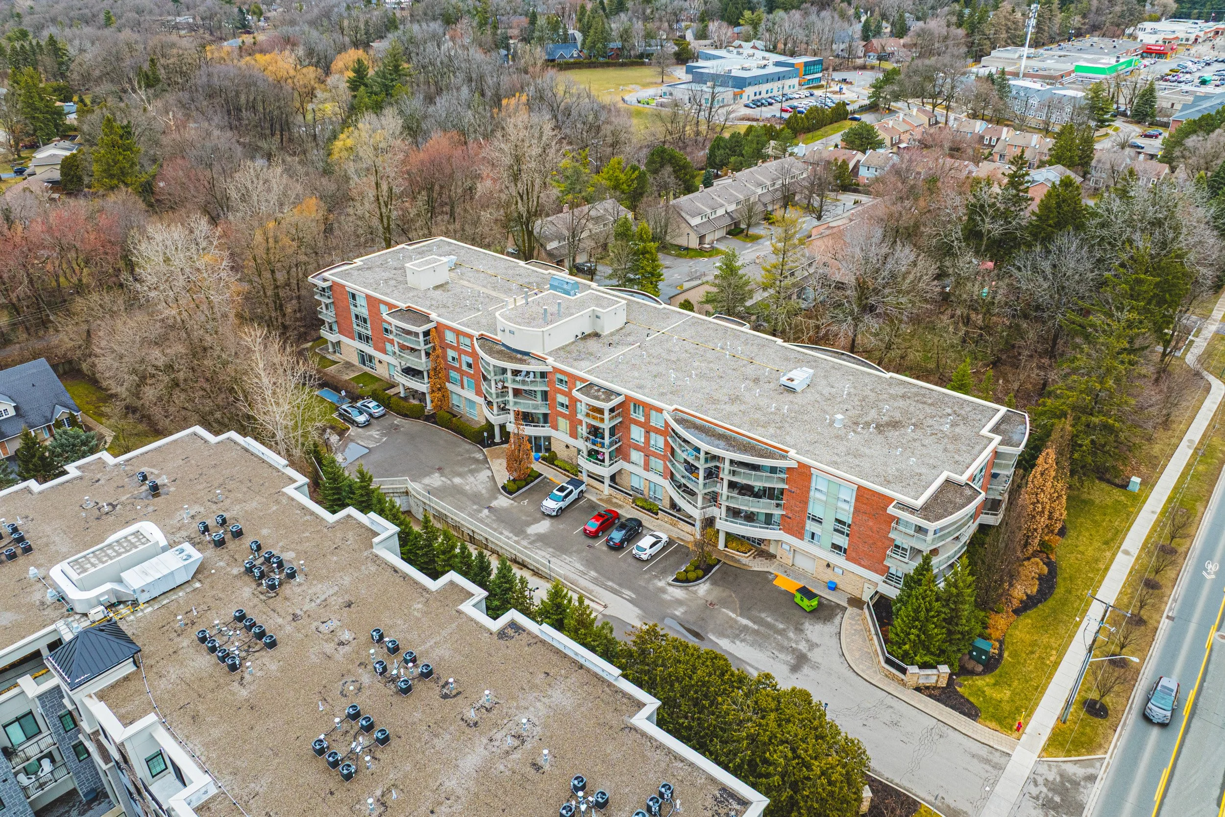 2 - 125 Wilson St W #214, Ancaster.jpg