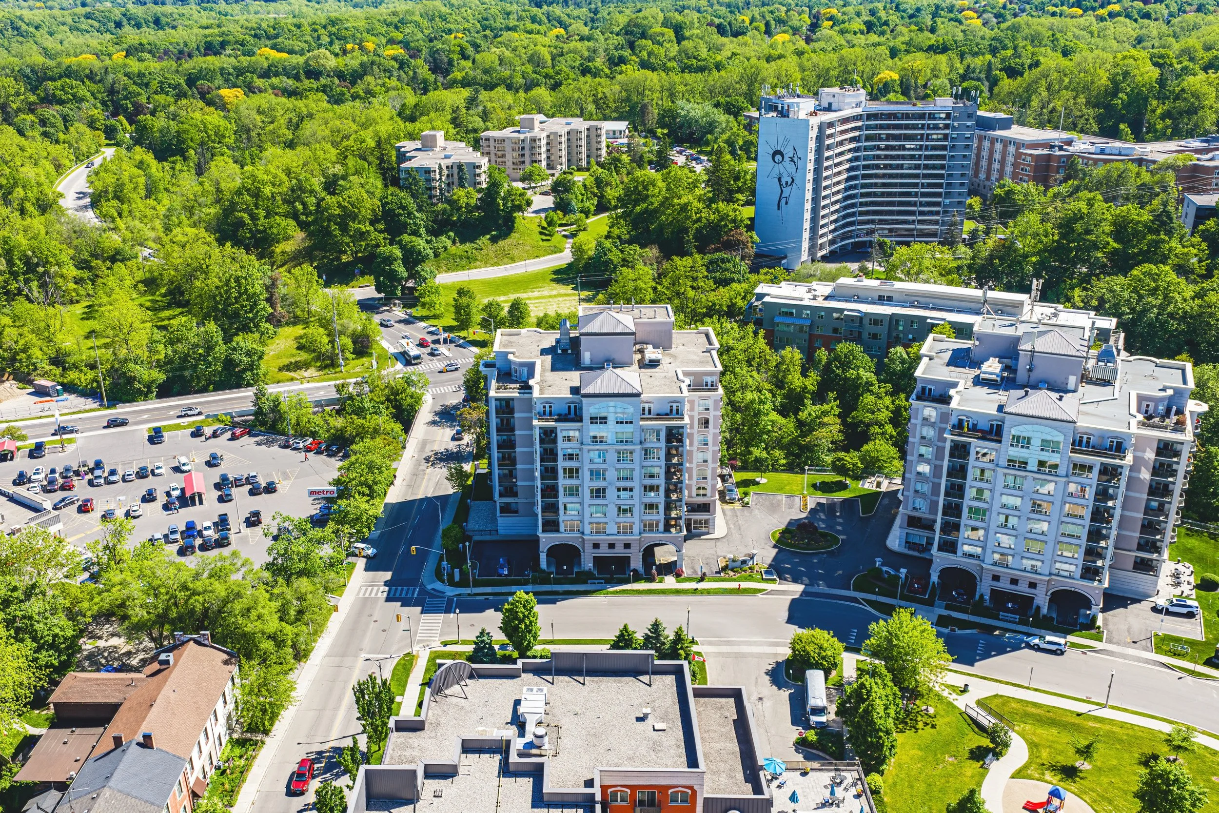 38 - 1000 Creekside Dr #204. Dundas.jpg