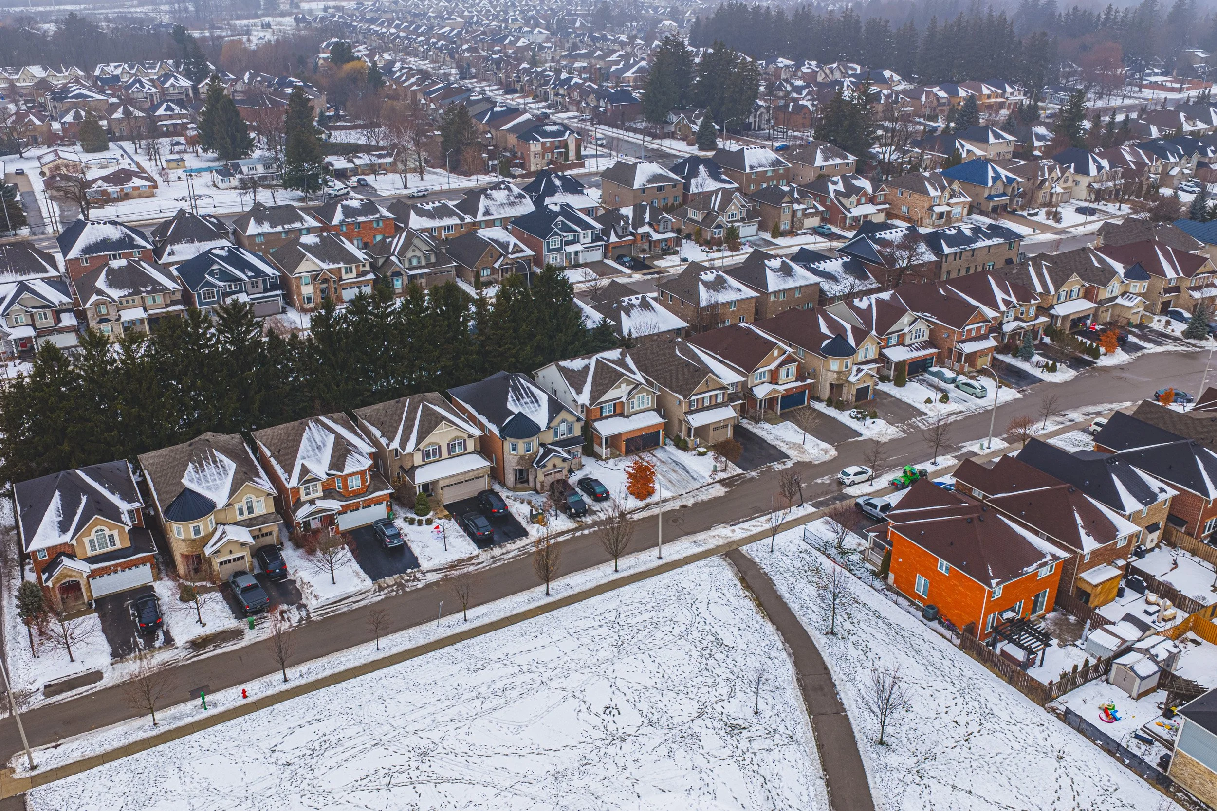 44 - 85 Peer Court, Ancaster.jpg