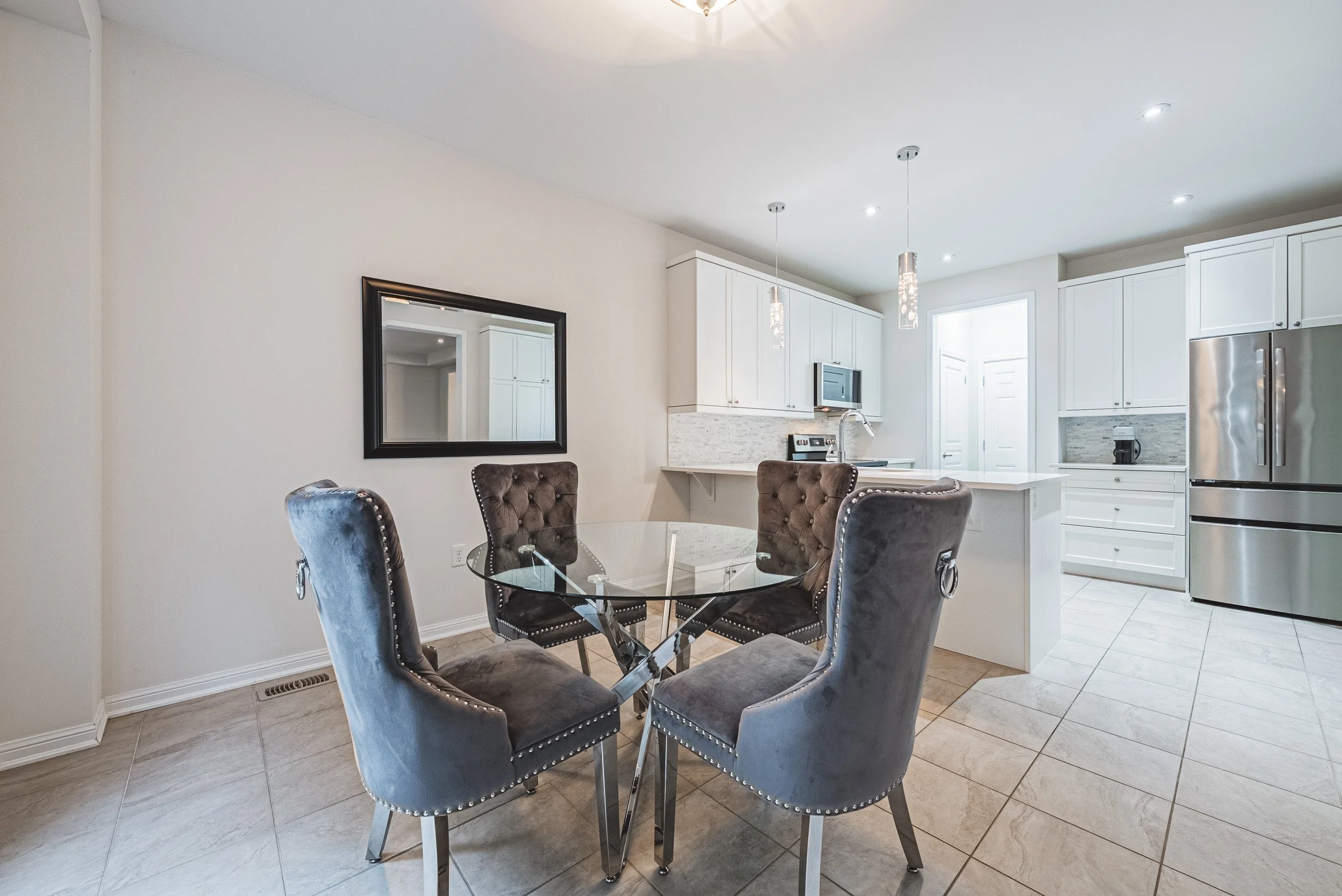 12 - 85 Peer Court, Ancaster.jpg