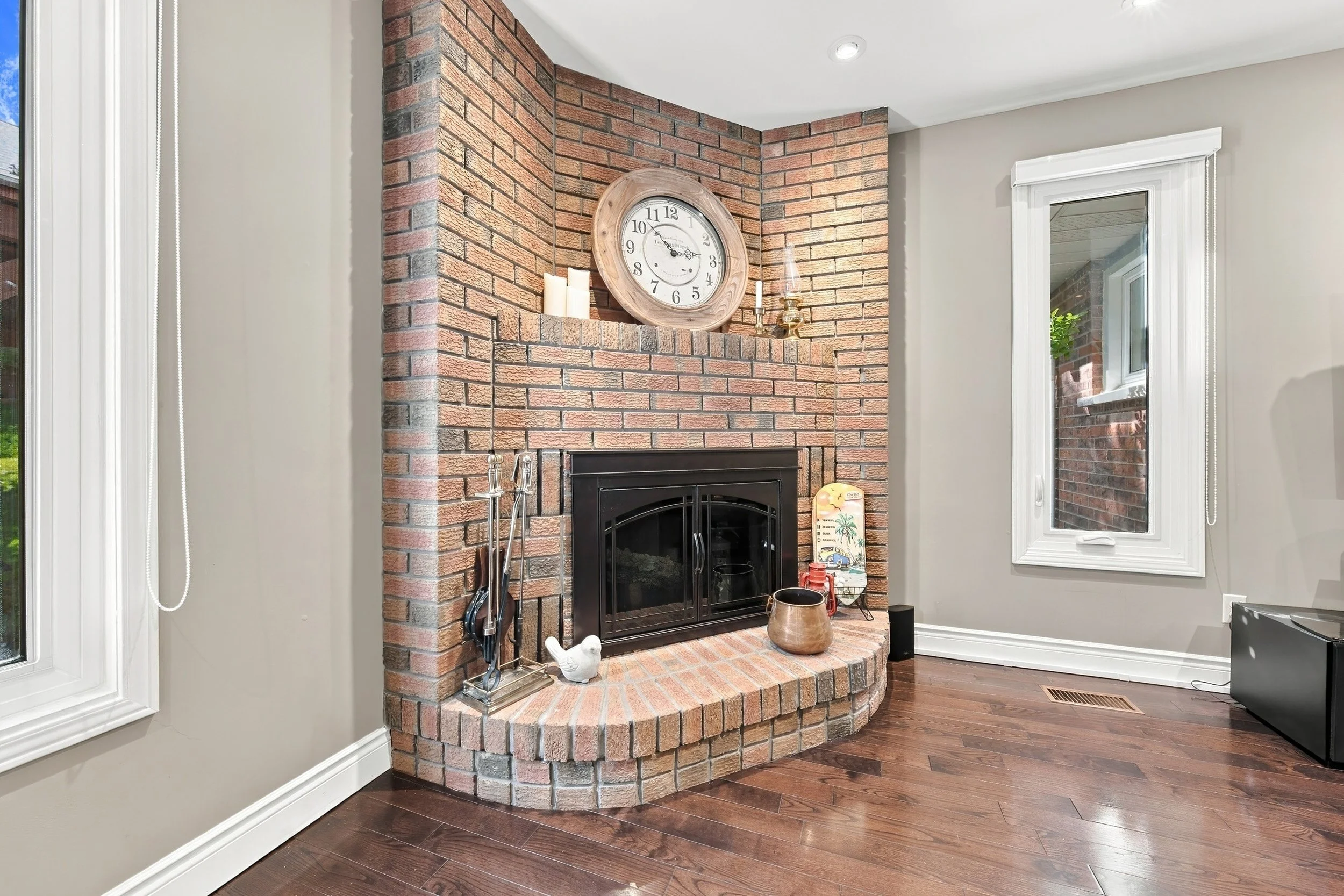 18 - 427 Melanie Cres, Ancaster.jpg