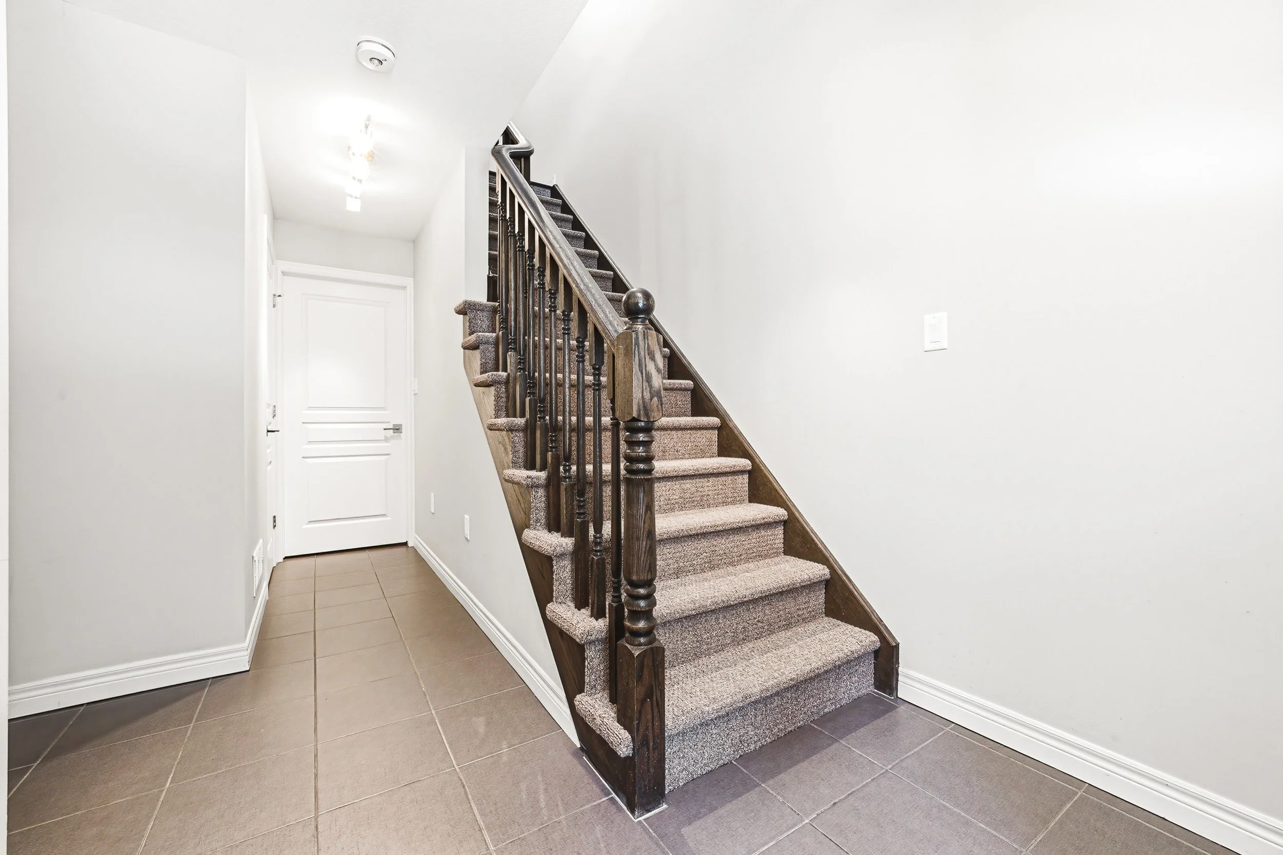 5 - 4 Bird Lane, Ancaster.jpg