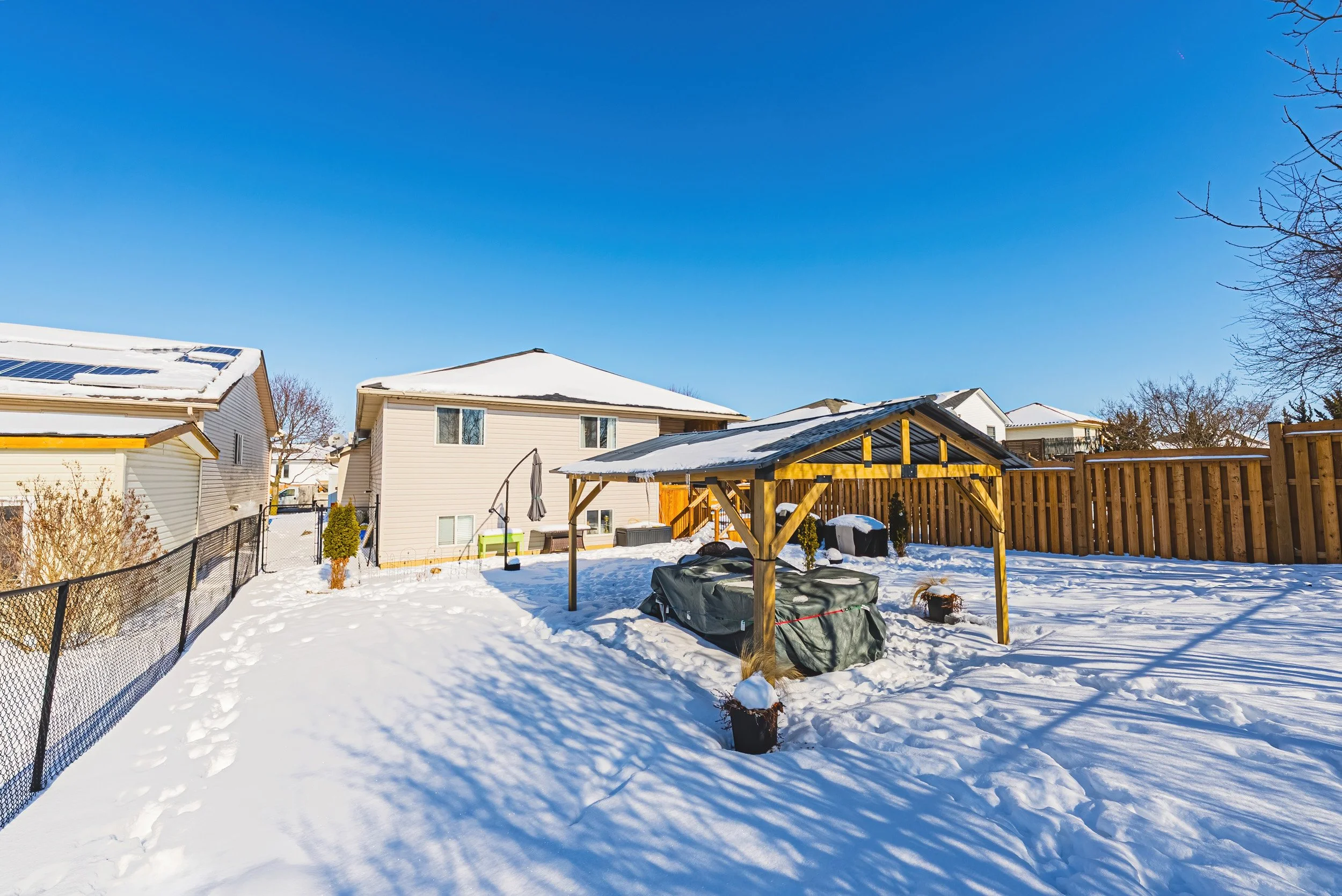 34 - 47 Fuller Dr, Caledonia.jpg