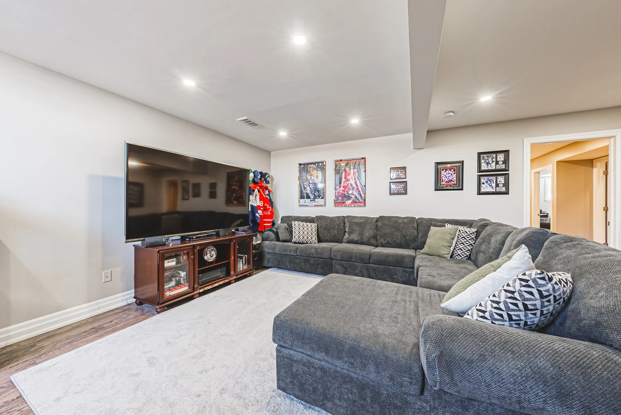 24 - 47 Fuller Dr, Caledonia.jpg