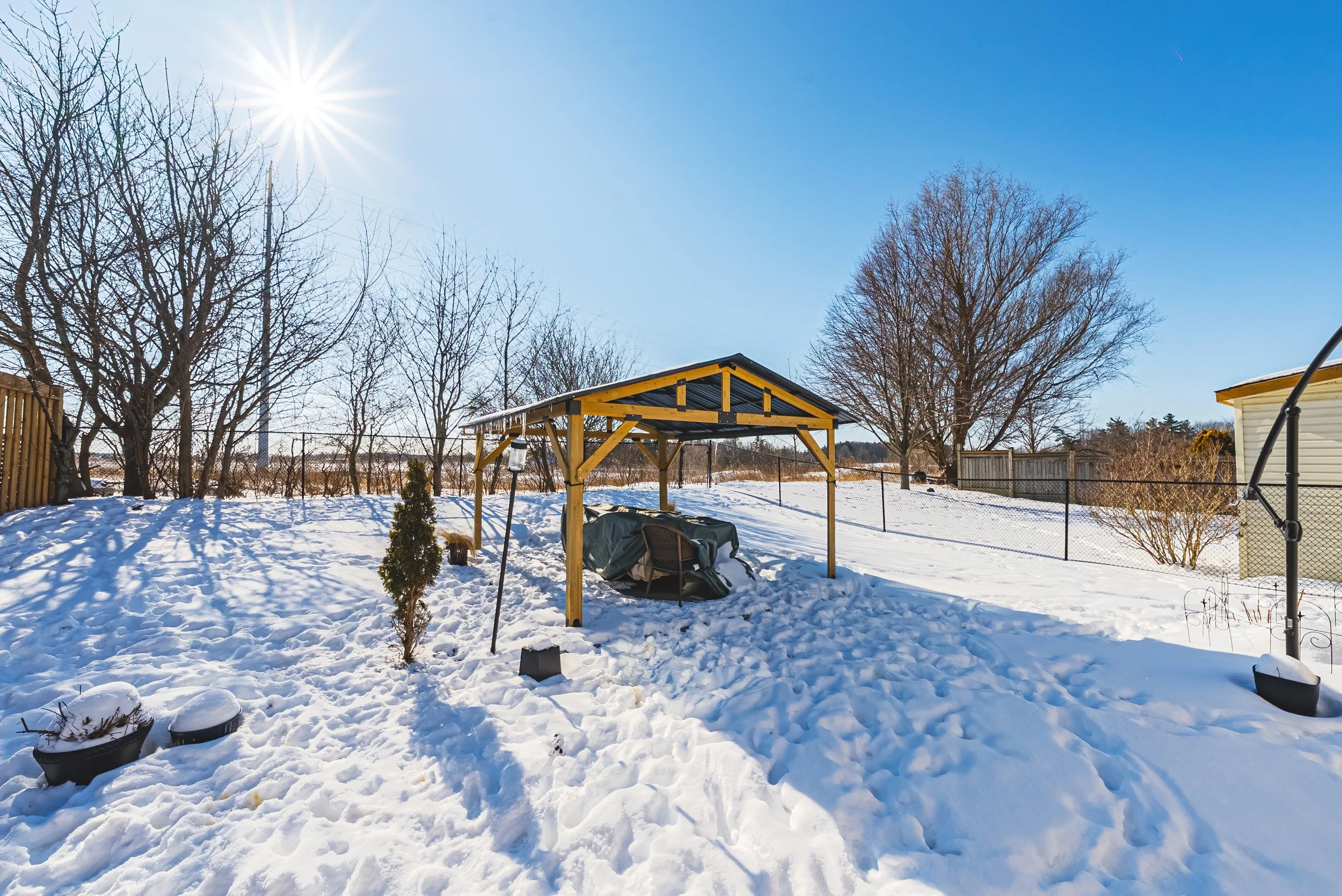 33 - 47 Fuller Dr, Caledonia.jpg